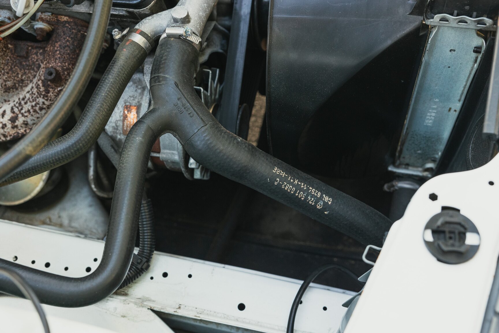 1987 Mercedes-Benz 230E, Mekanik