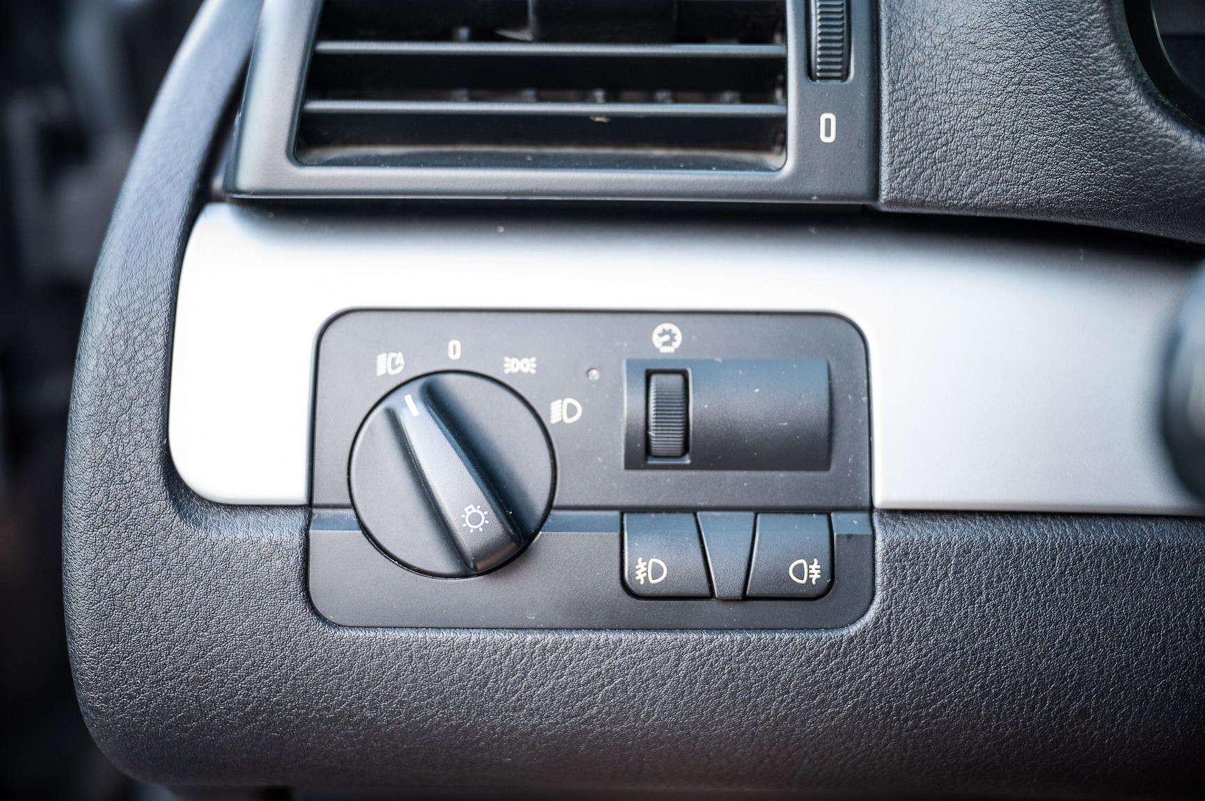 Innenraumfoto von 2005 BMW M3 E46 manuell