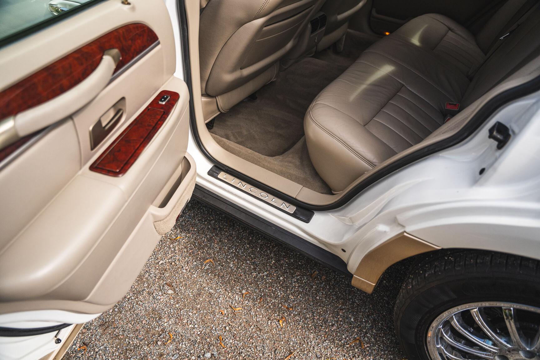 Interior image of 2003 Lincoln Town Car