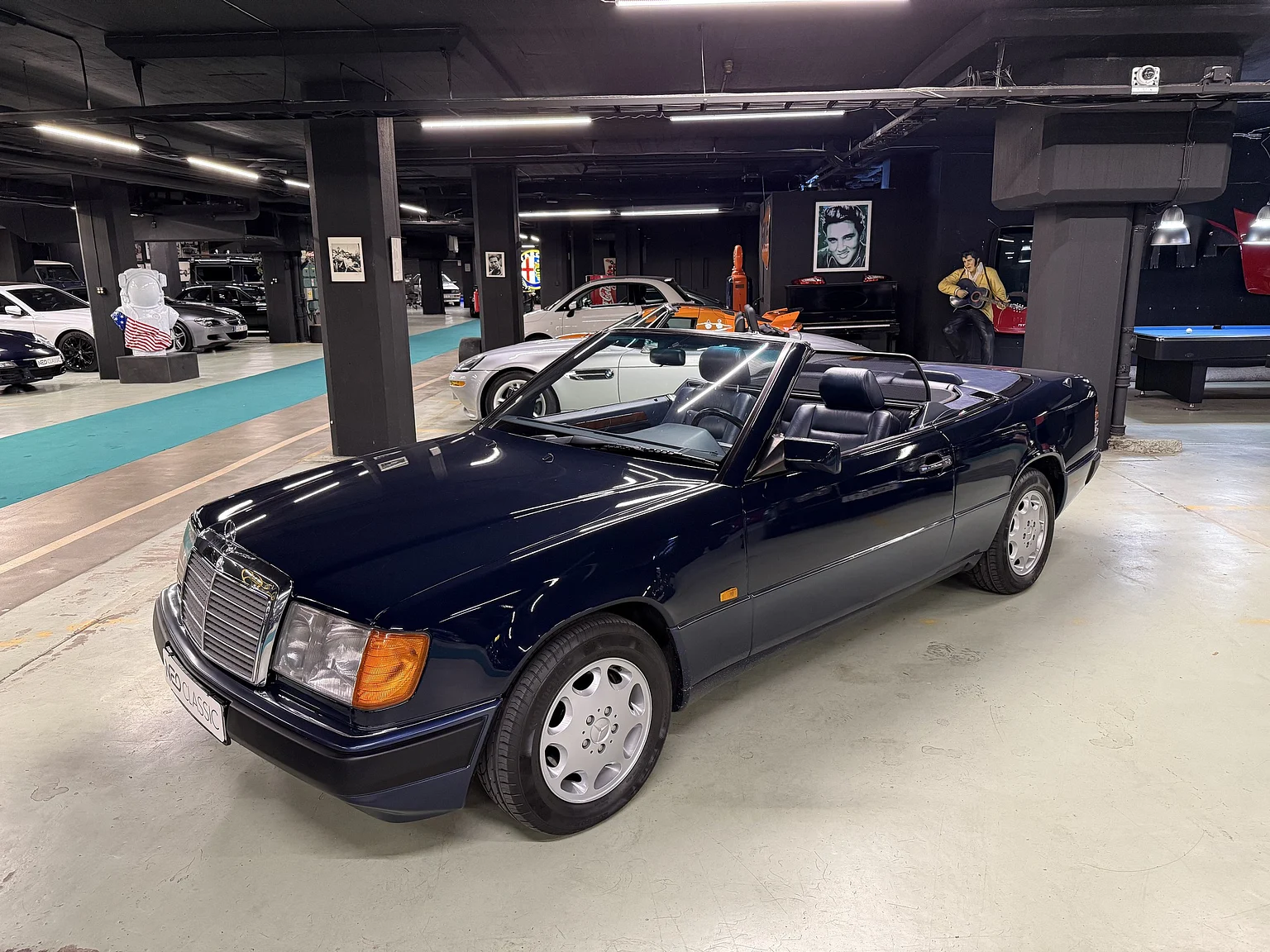 Exteriörbild på 1993 Mercedes-Benz 300 CE-24 Cabriolet (2)