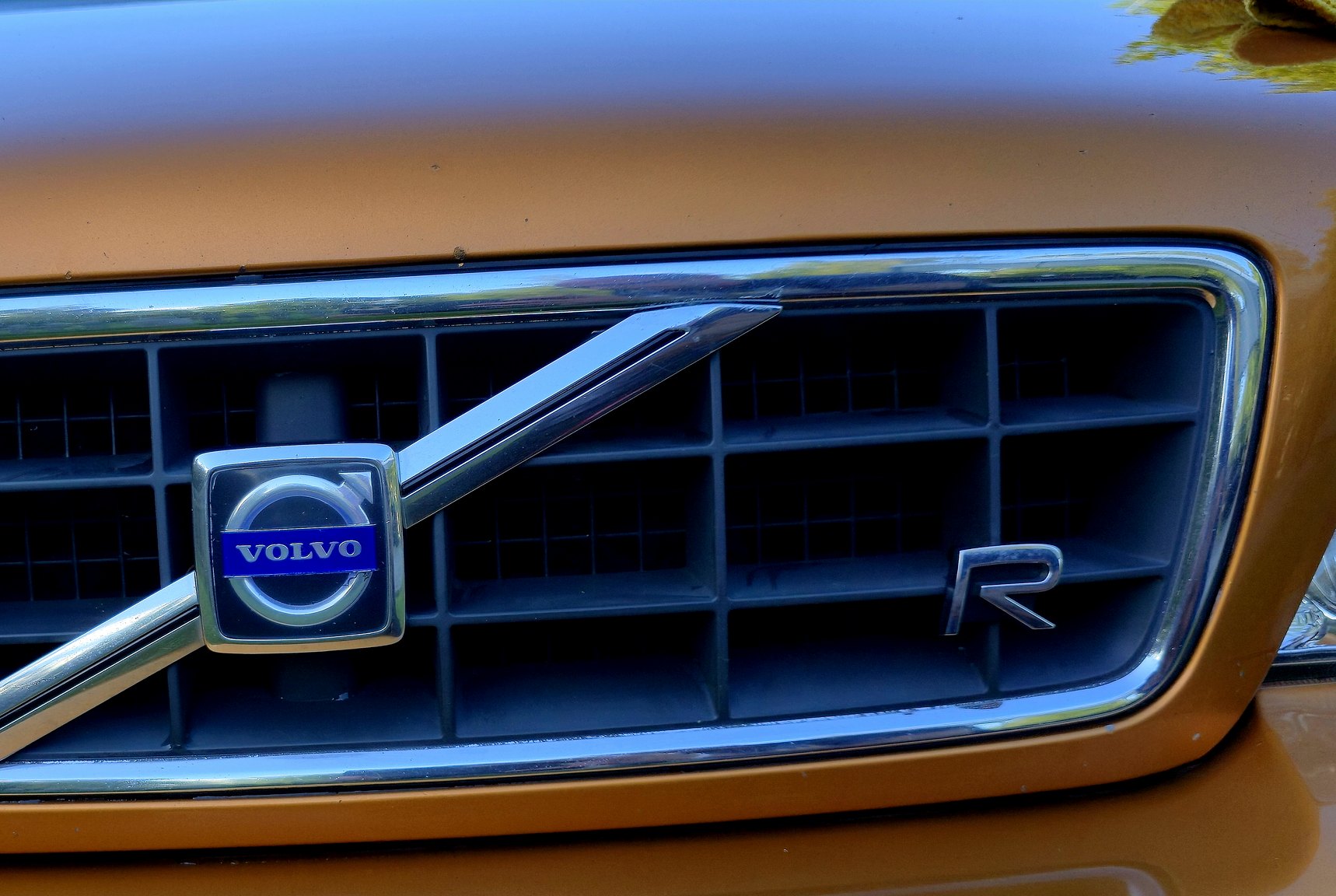 Exterior image of 1998 Volvo V70 R 2.3 T Automatisk
