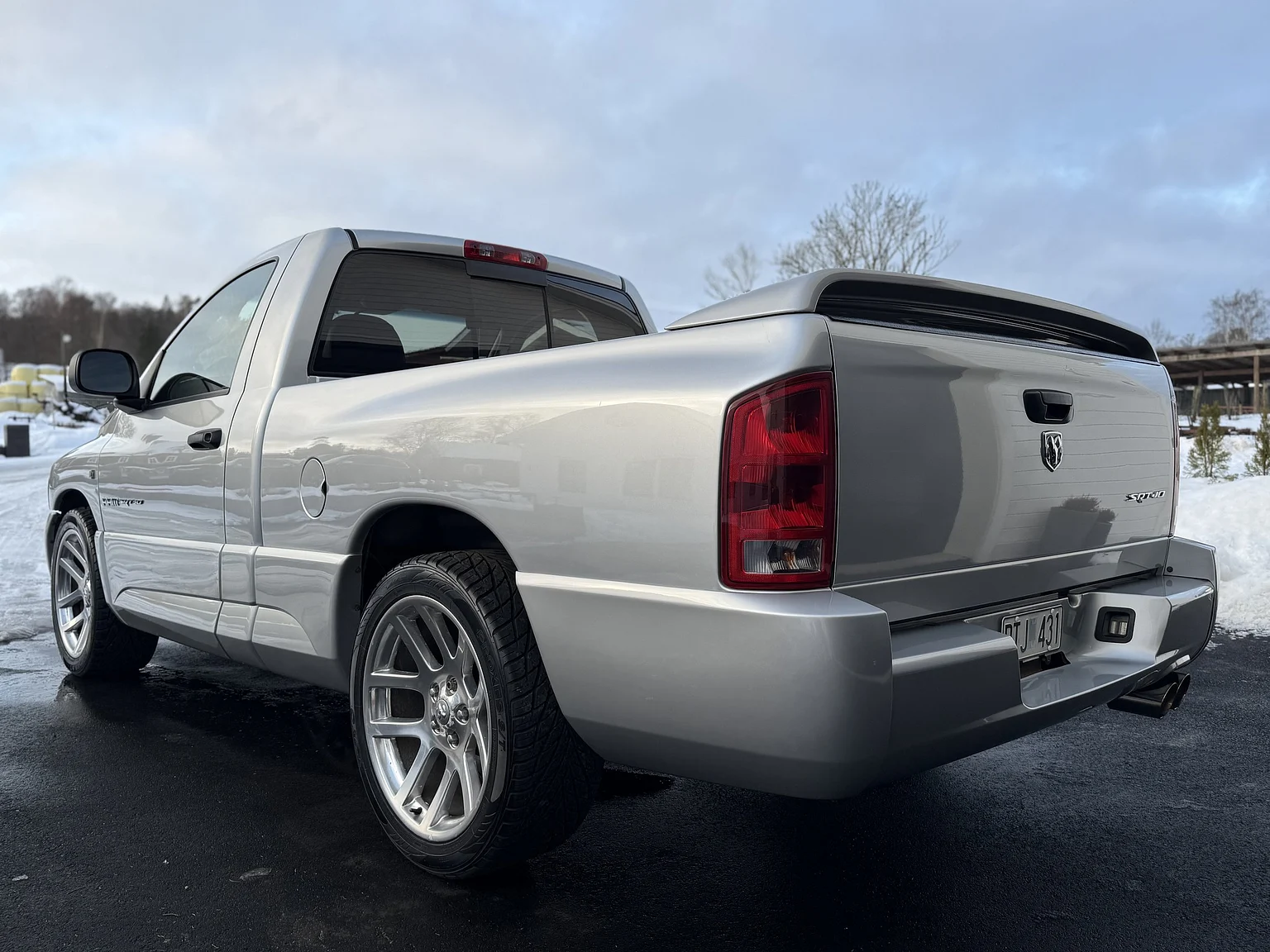 Exteriörbild på 2005 Dodge RAM SRT-10 Regular Cab Manual  (42)