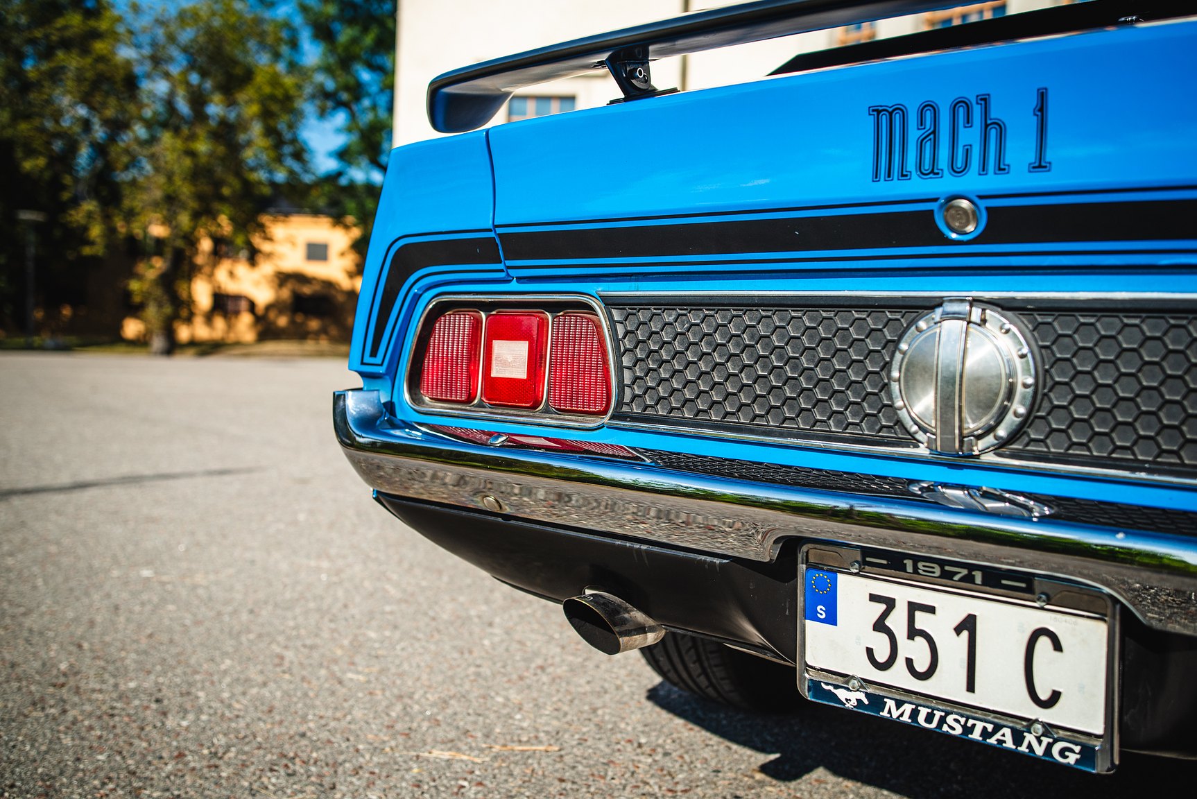 Exterior image of 1971 Ford Mustang Mach 1