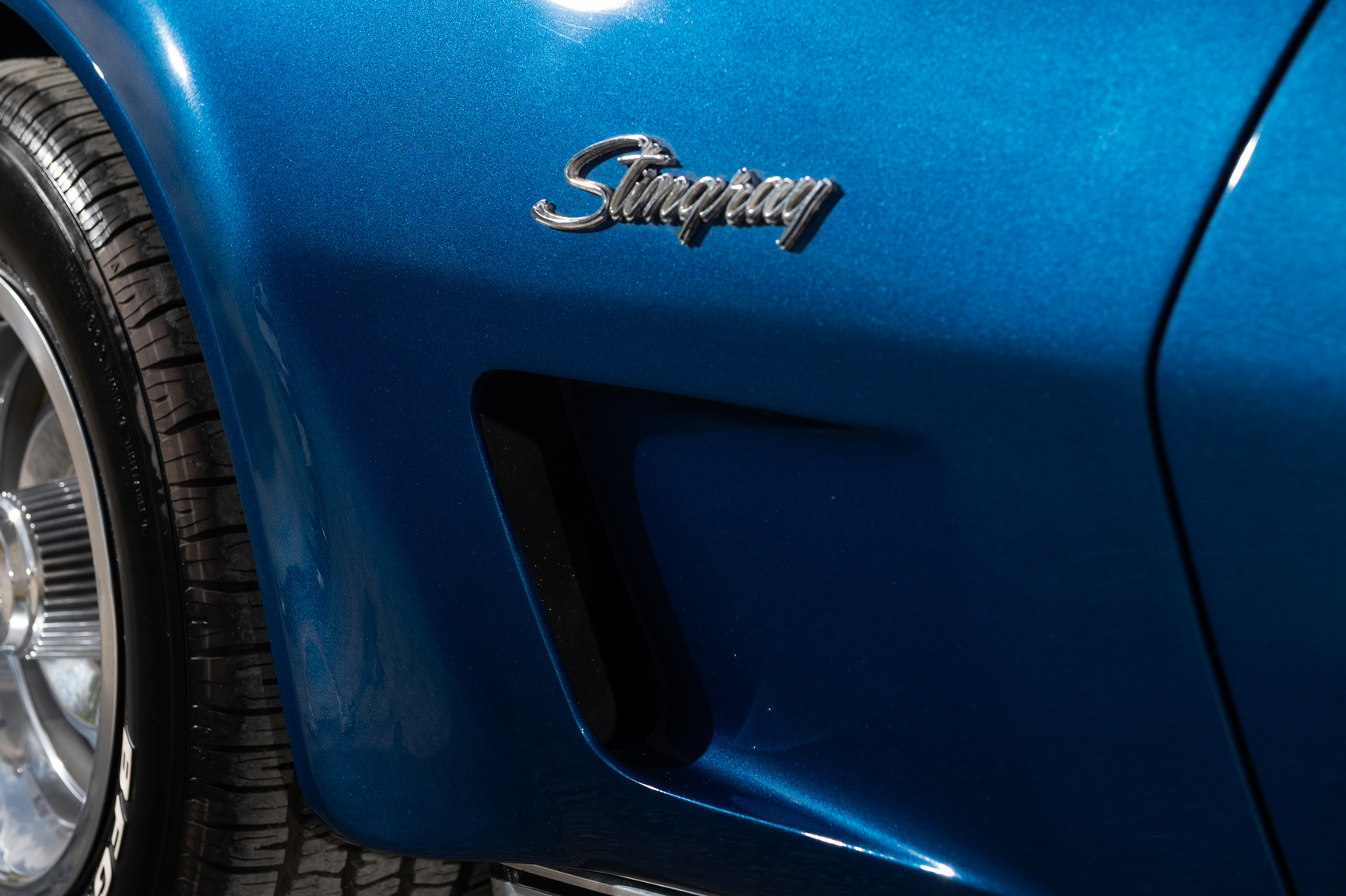 Exteriörbild på 1973 Corvette C3 Stingray (32)