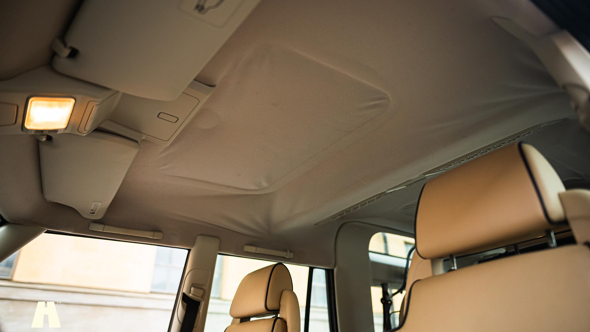 Innenraumfoto von 2003 Land Rover Discovery II, 2003