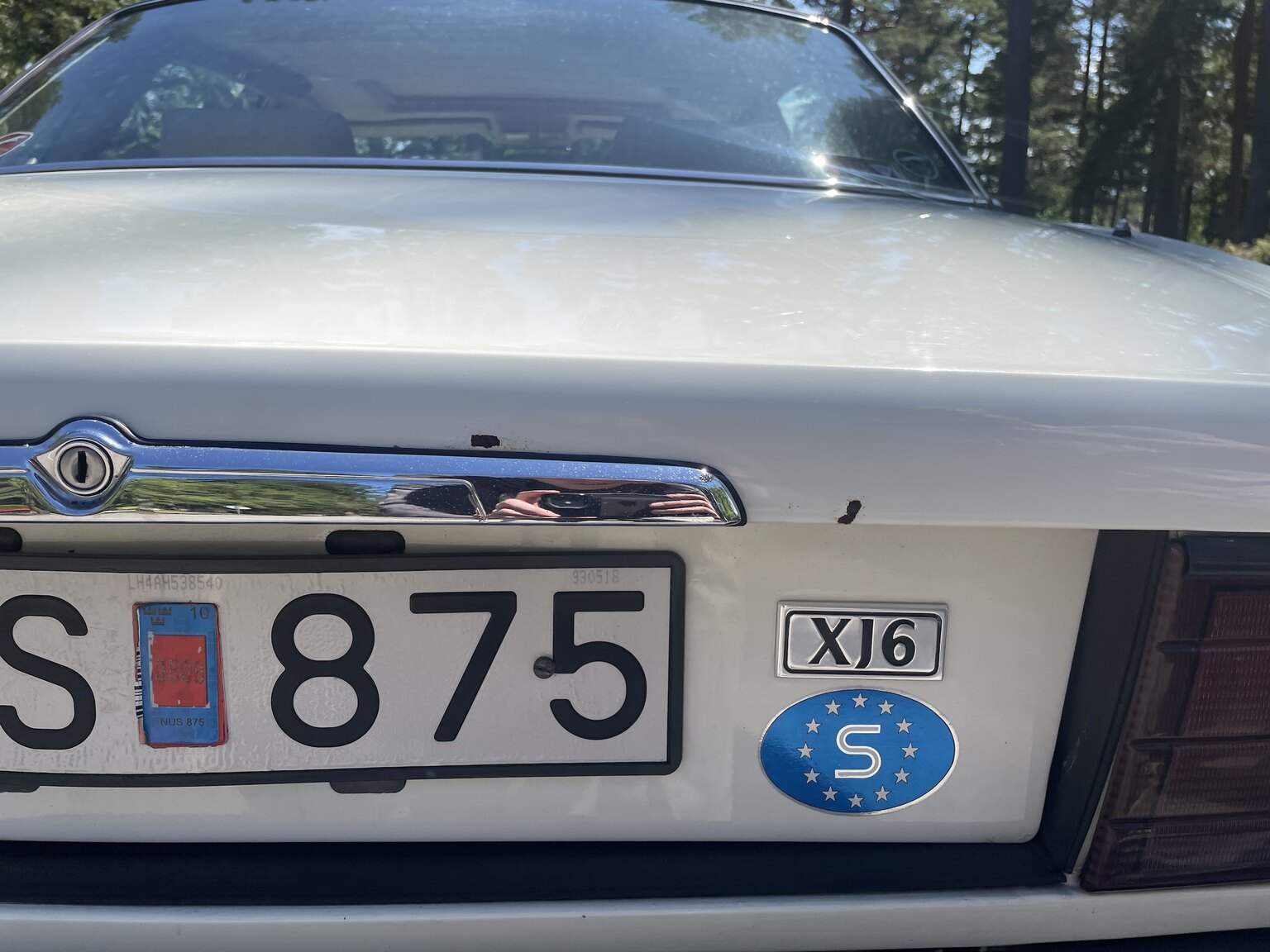 Exteriörbild på 1988 Jaguar XJ6 Sovereign