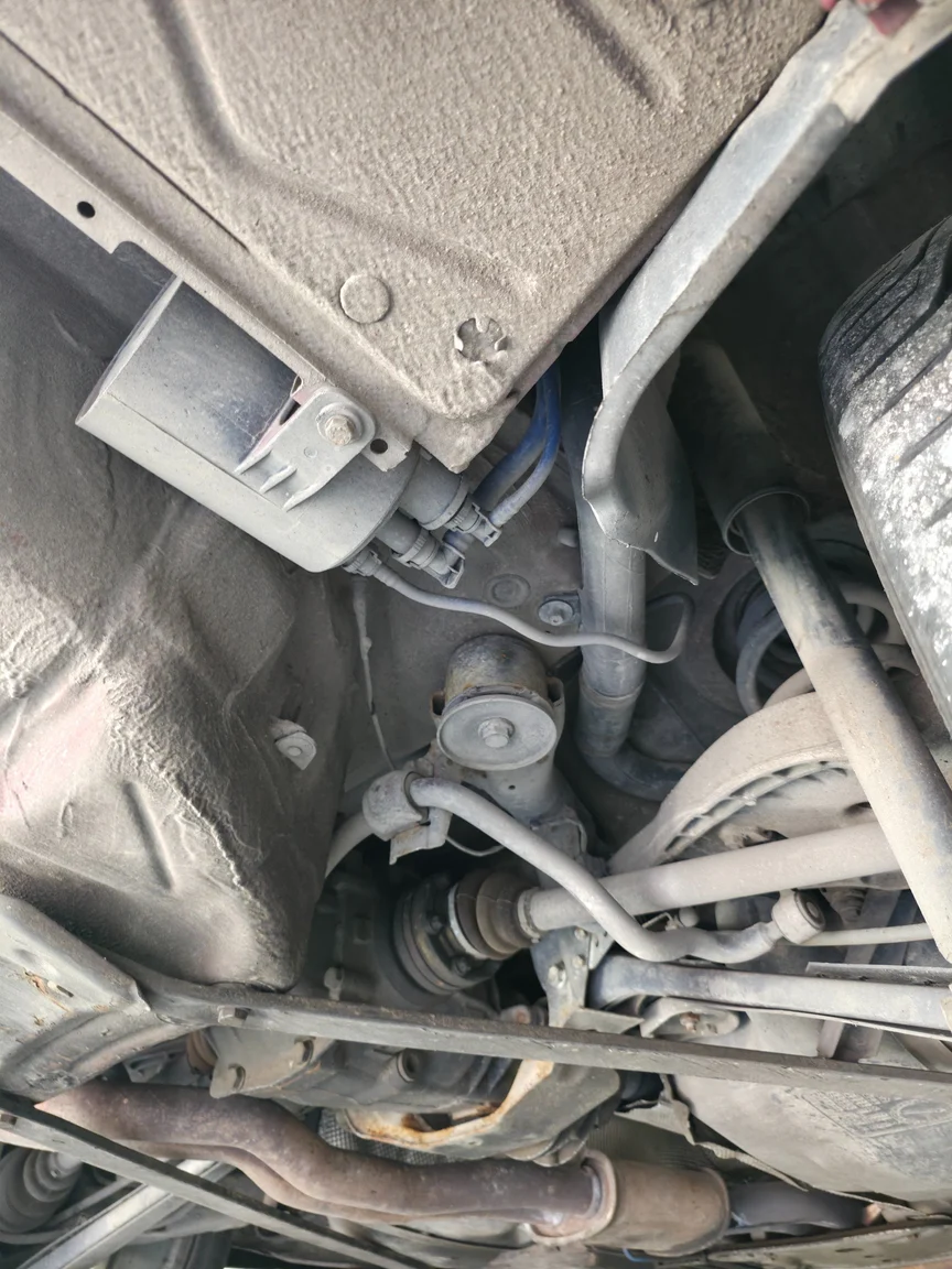 Image of 2002 BMW 330Ci Convertible mechanics (18)