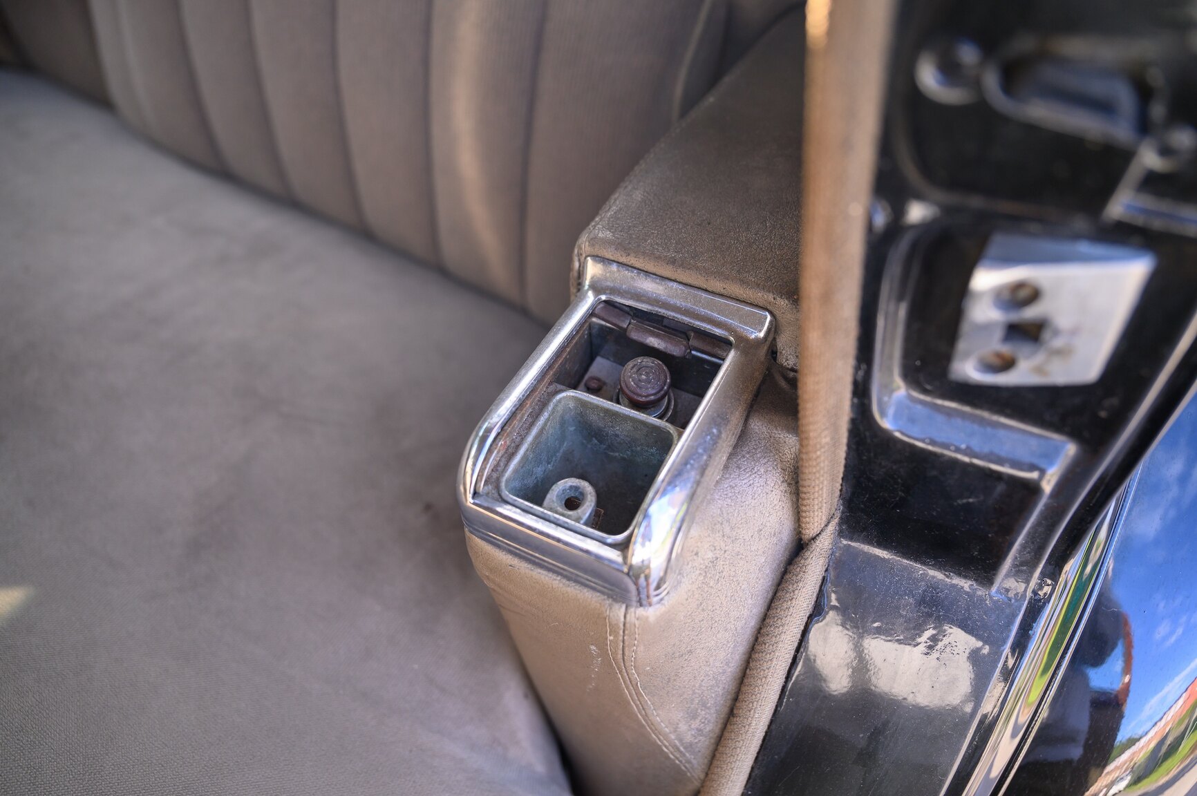 Interior image of 1941 Cadillac Model Sixty-One Fastback (12)