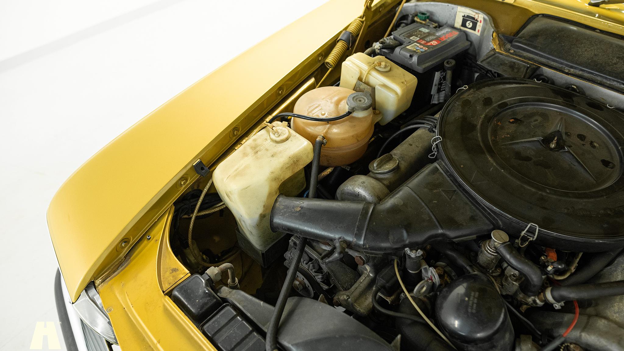 Image of 1975 Mercedes SL 350 mechanics