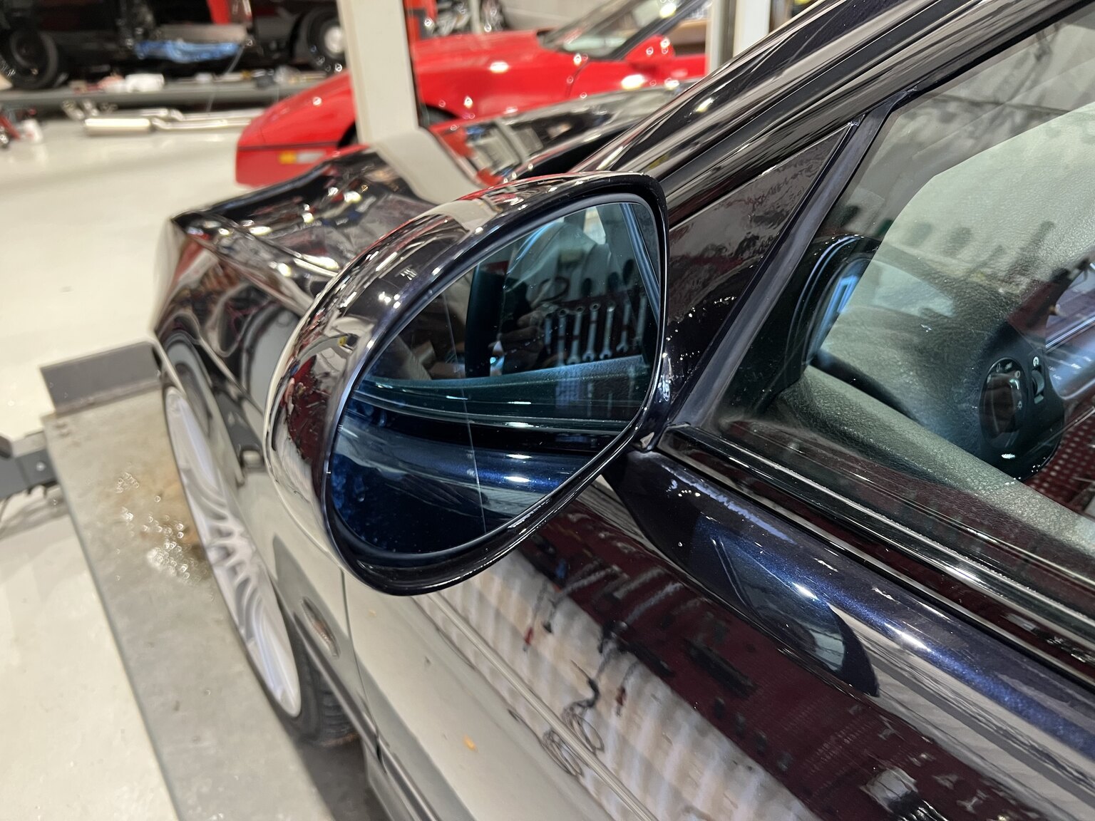Exteriörbild på 2003 BMW 540i Touring
