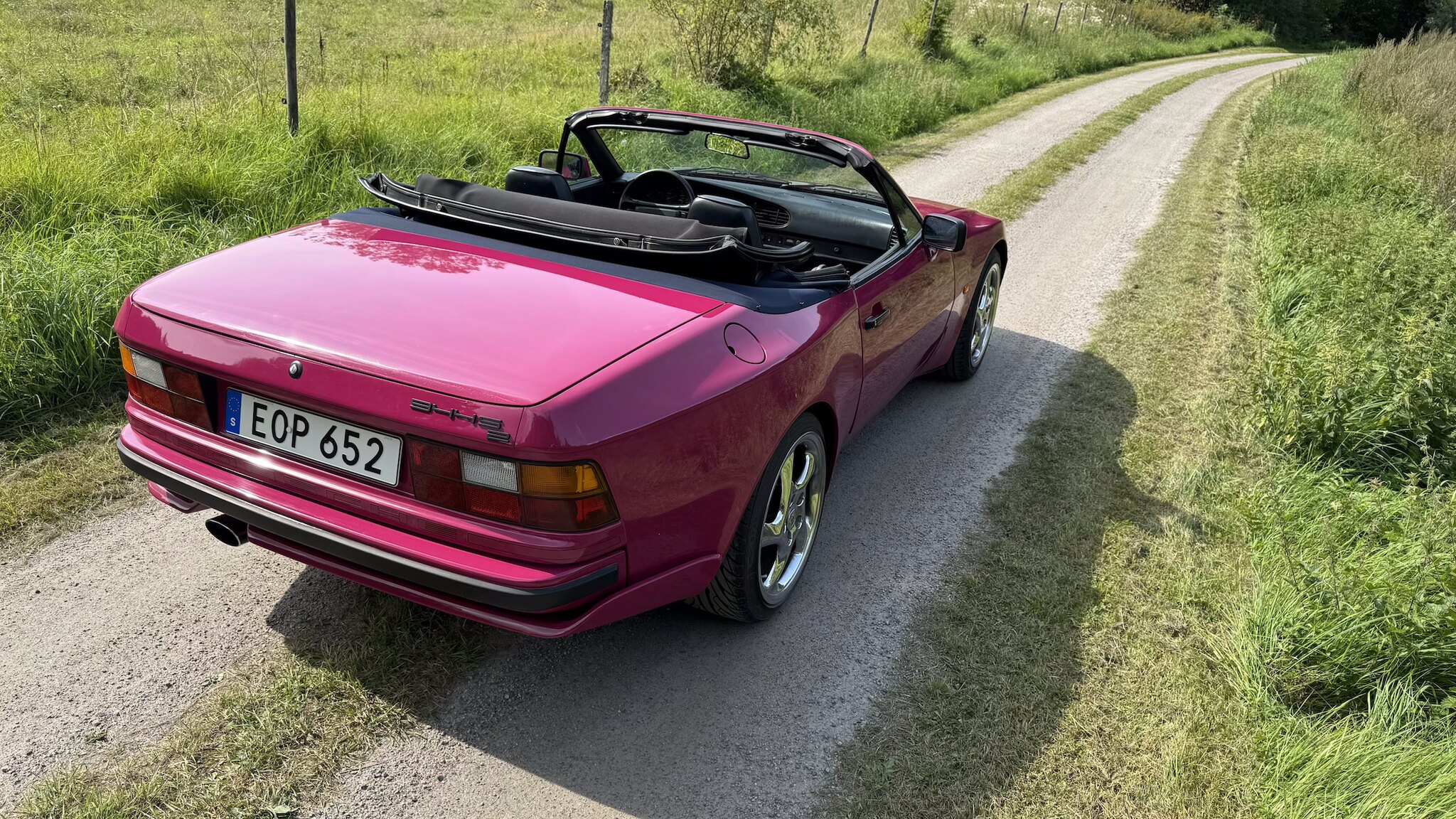 Exterior image of 1990 Porsche 944 S2 Convertible