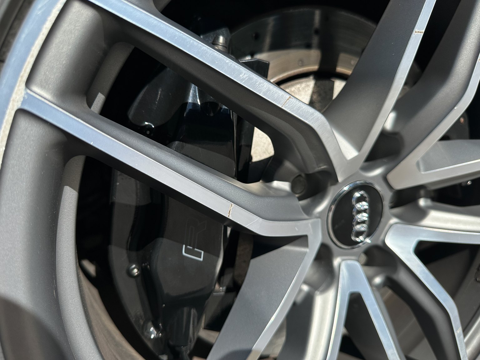 Exterior image of 2008 Audi R8 4.2 V8 Turbo Manuell