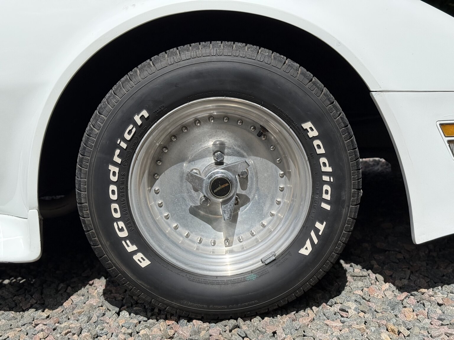 Exterior image of 1981 Chevrolet Corvette