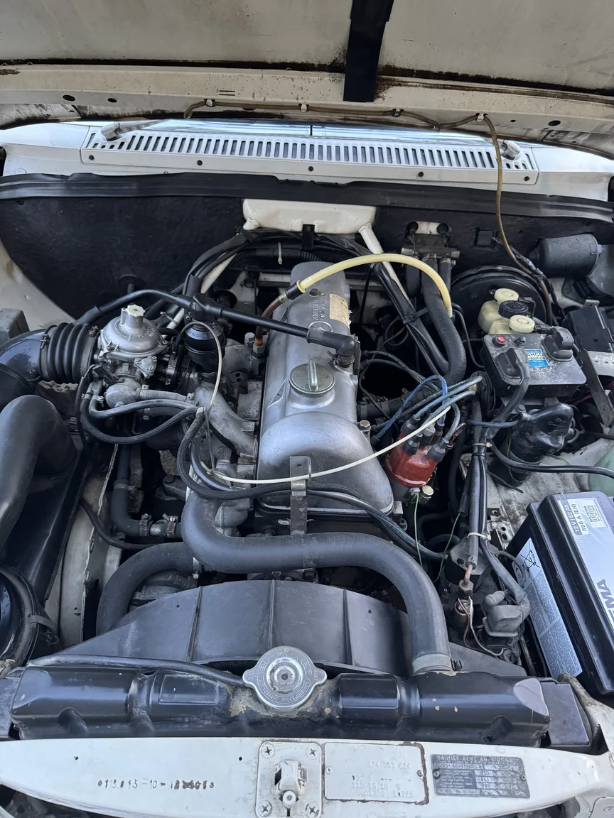 Image of 1972 Mercedes-Benz 200 mechanics (4)