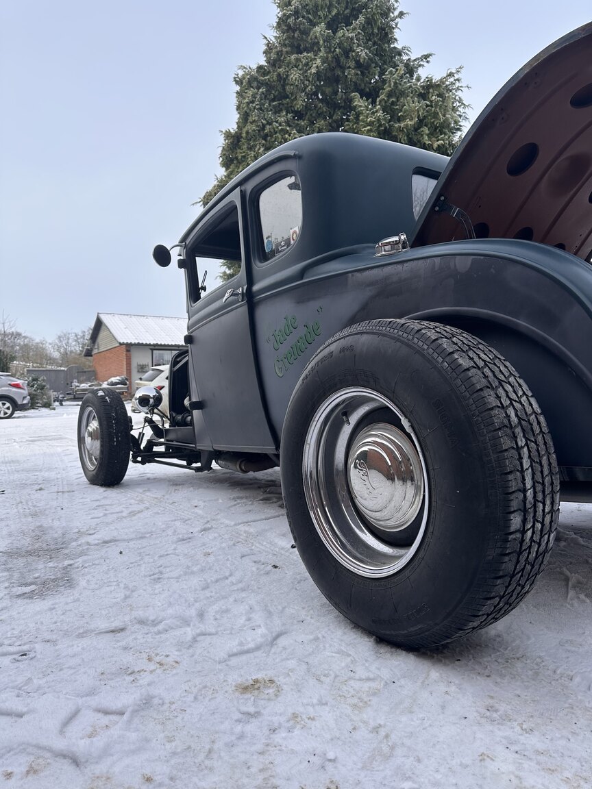 Exterior image of 1929 Ford A "HotRod"