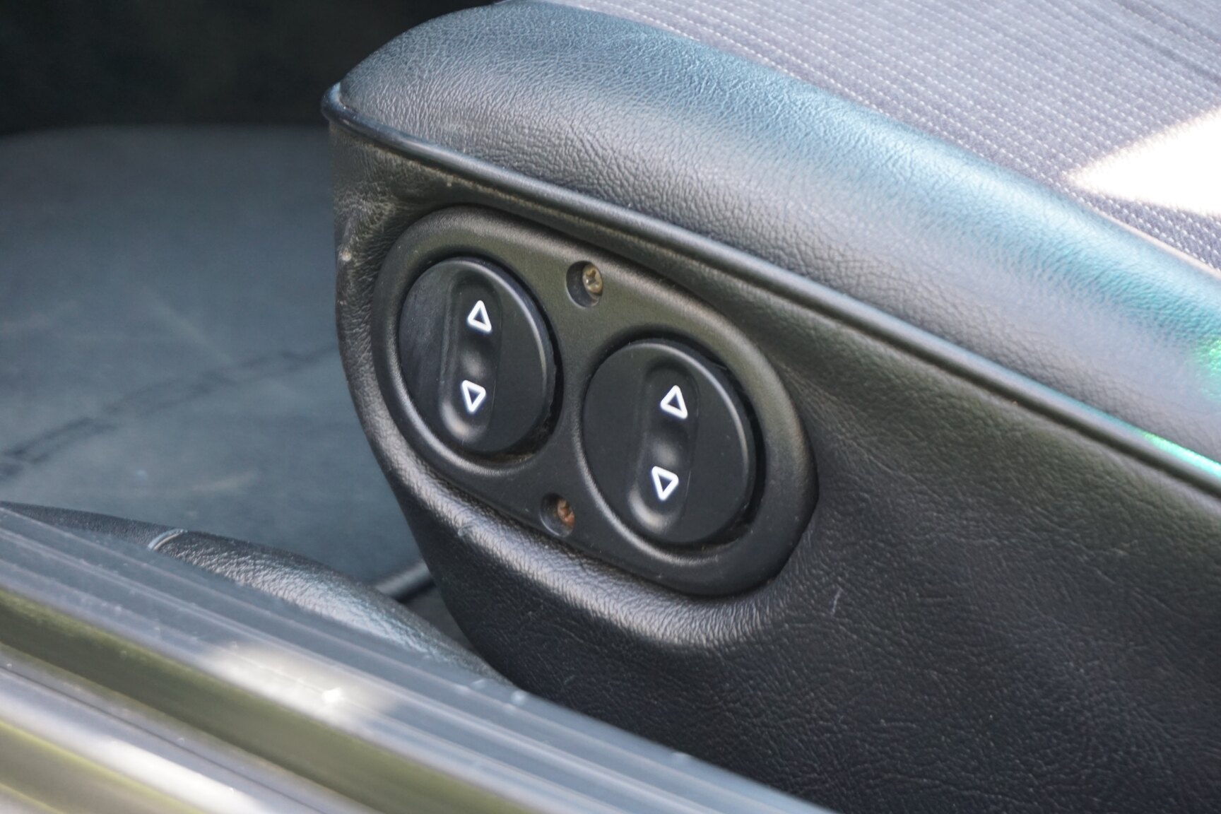 Interior image of 1985 Porsche 944 "NO RESERVE AUCTION"