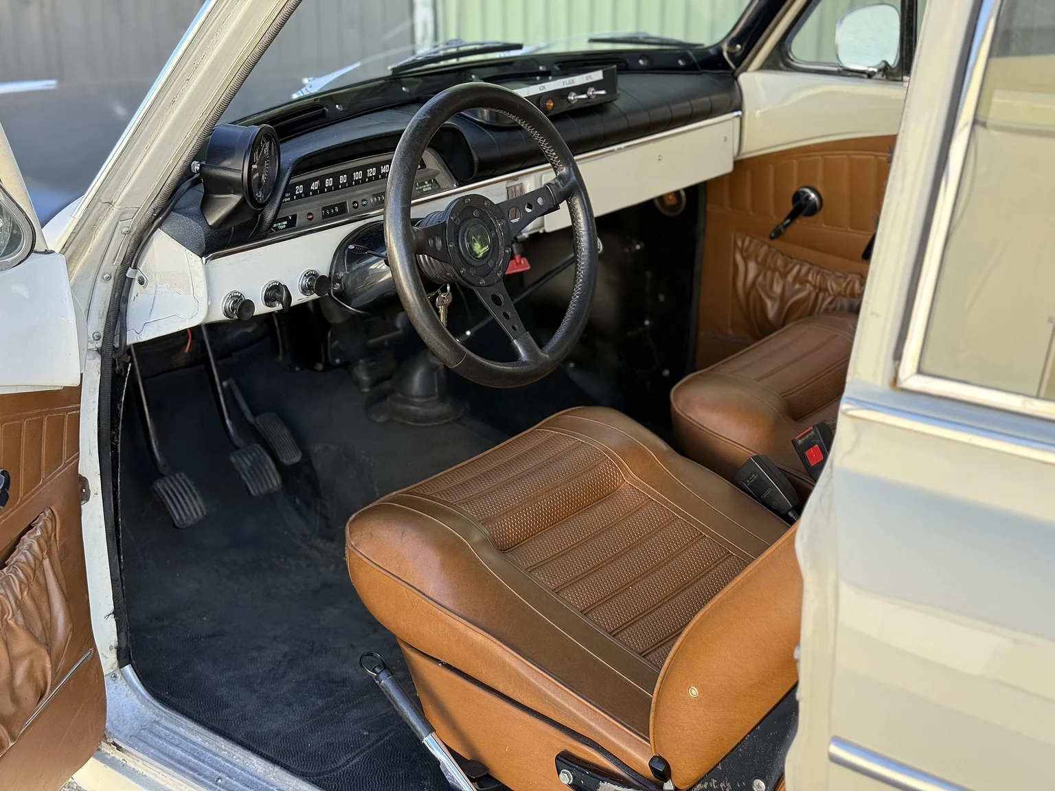Interior image of 1967 Volvo Amazon (1)