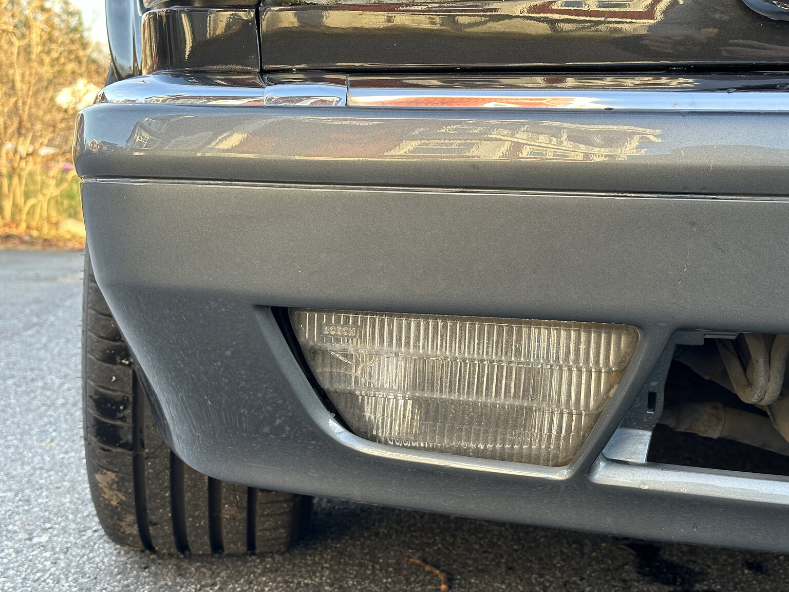Exteriörbild på 1988 Mercedes 560 SEC