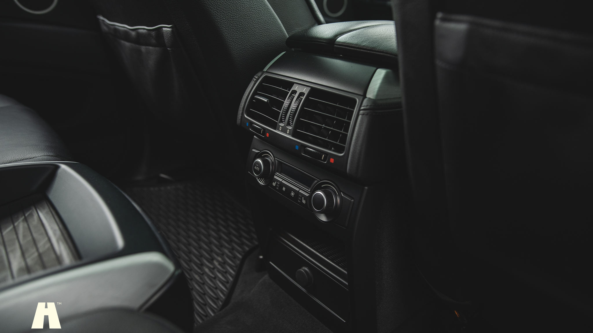 Interiörbild 2010 BMW X6 M Ferrita 555HK (42)