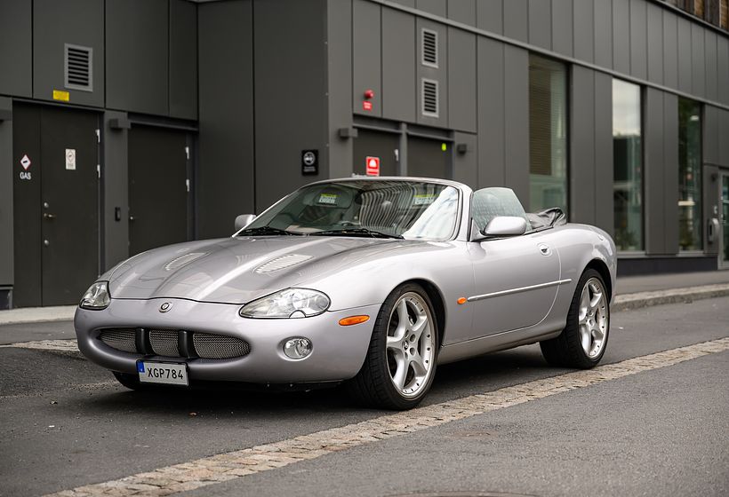 2001 Jaguar XKR Silverstone XGP784