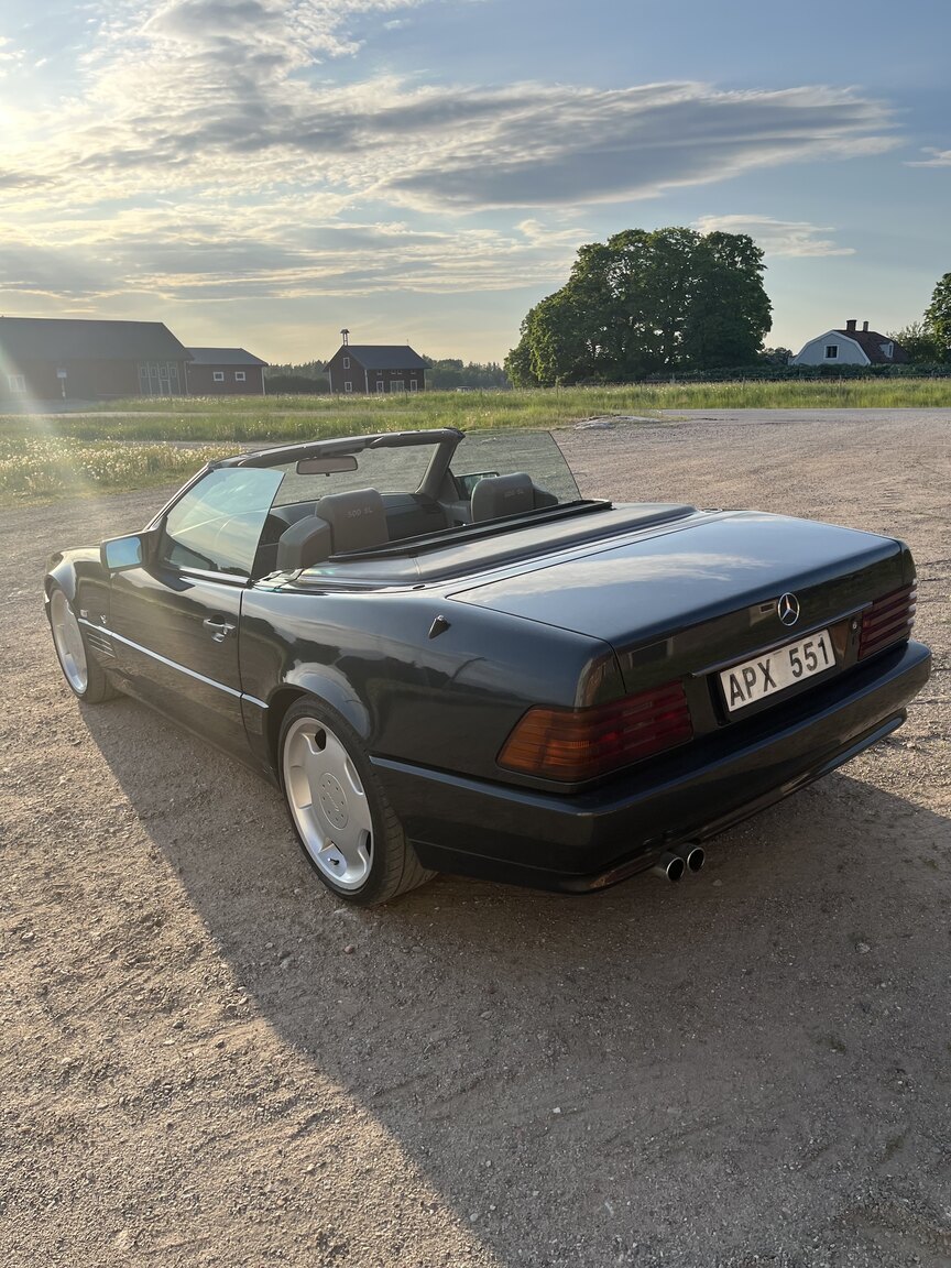 Exteriörbild på 1992 Mercedes-Benz SL 500