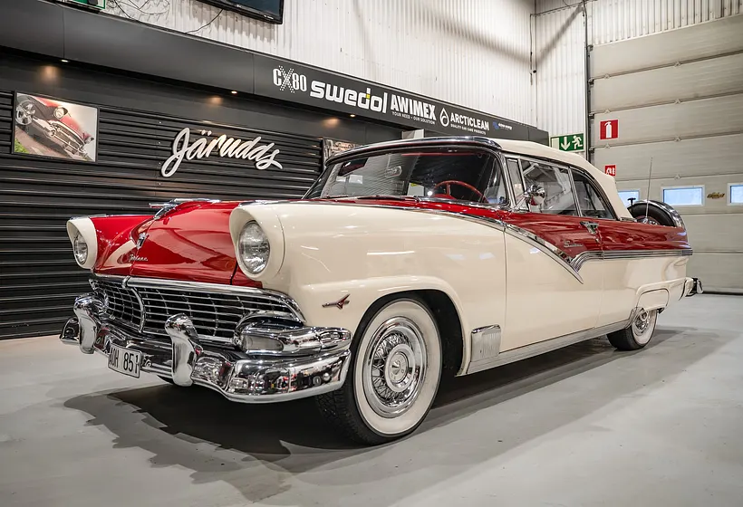 1956 Ford Fairline Sunliner V8 AOH851
