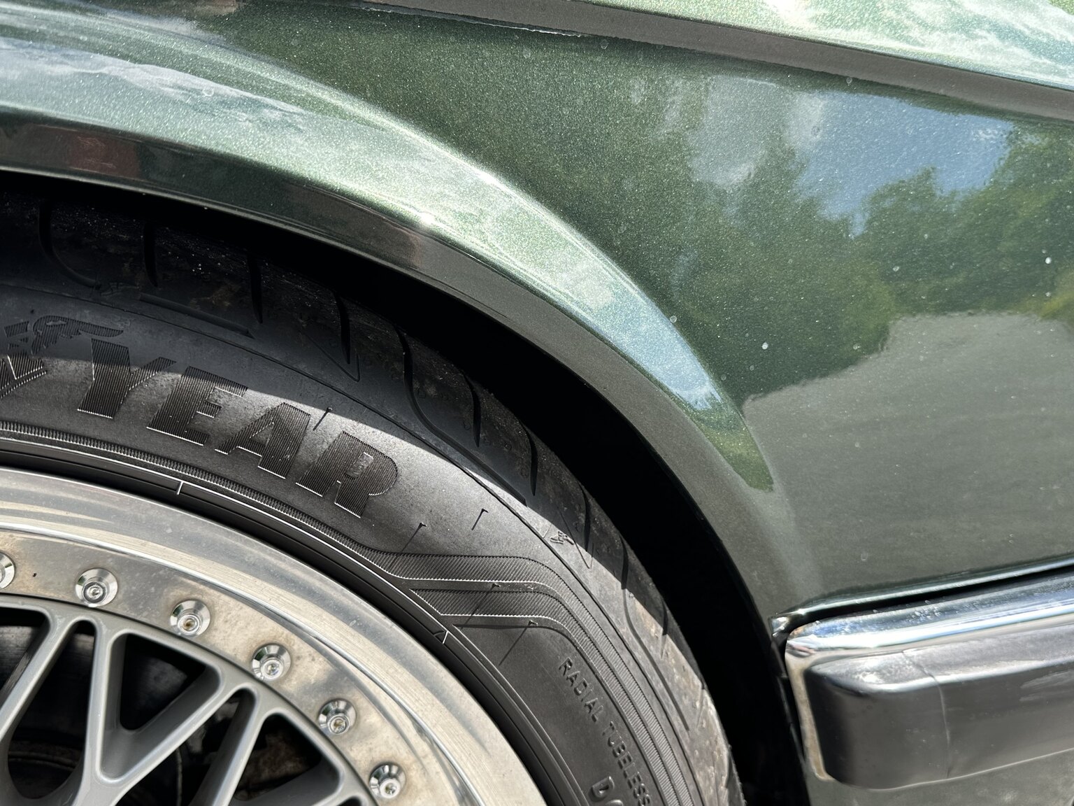 Exteriörbild på 1985 BMW 525E