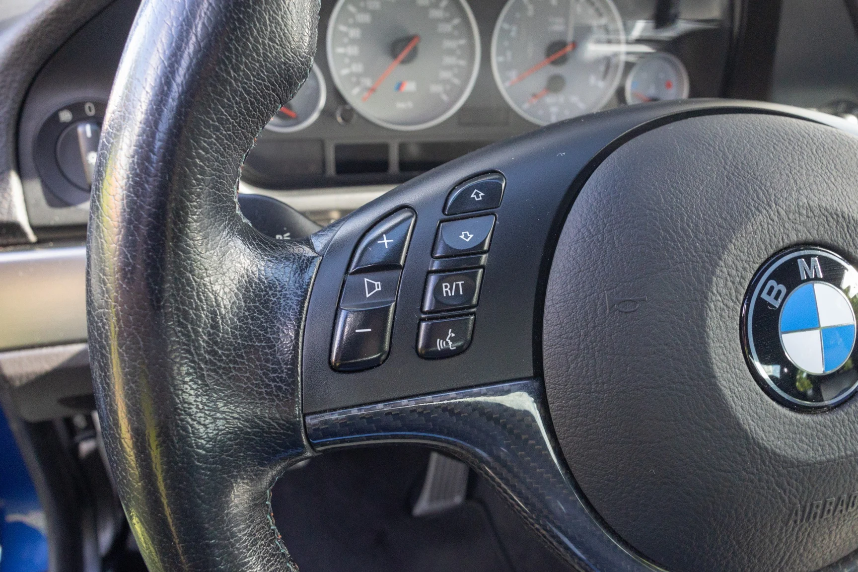 Innenraumfoto von 2002 BMW M5 E39 (27)