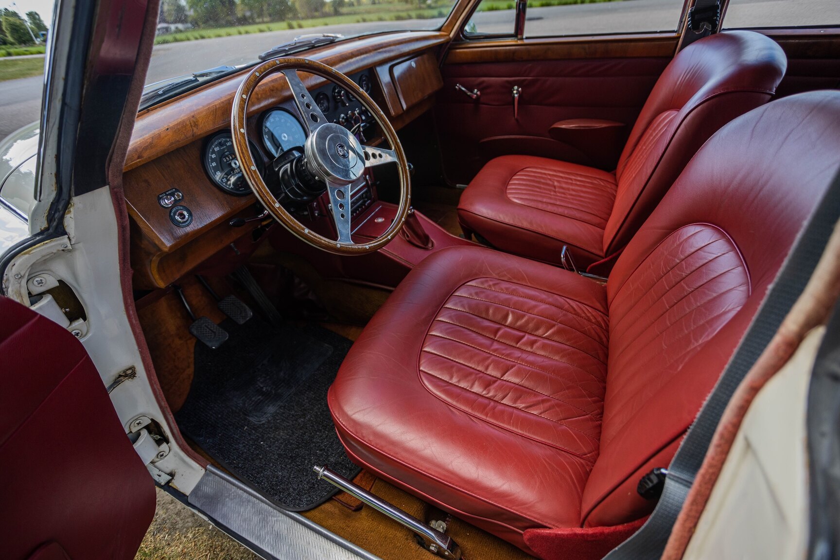 Interior image of 1968 Jaguar 340 XK Mark II