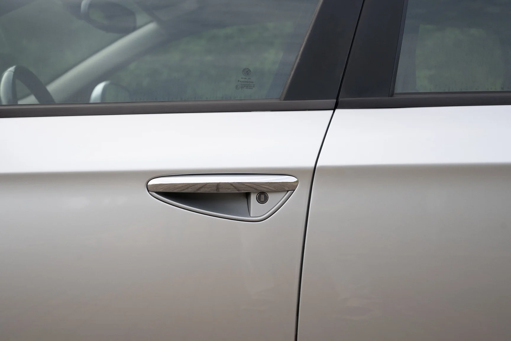 Exterior image of 2008 Alfa Romeo 159 Q4 Sportwagon (35)