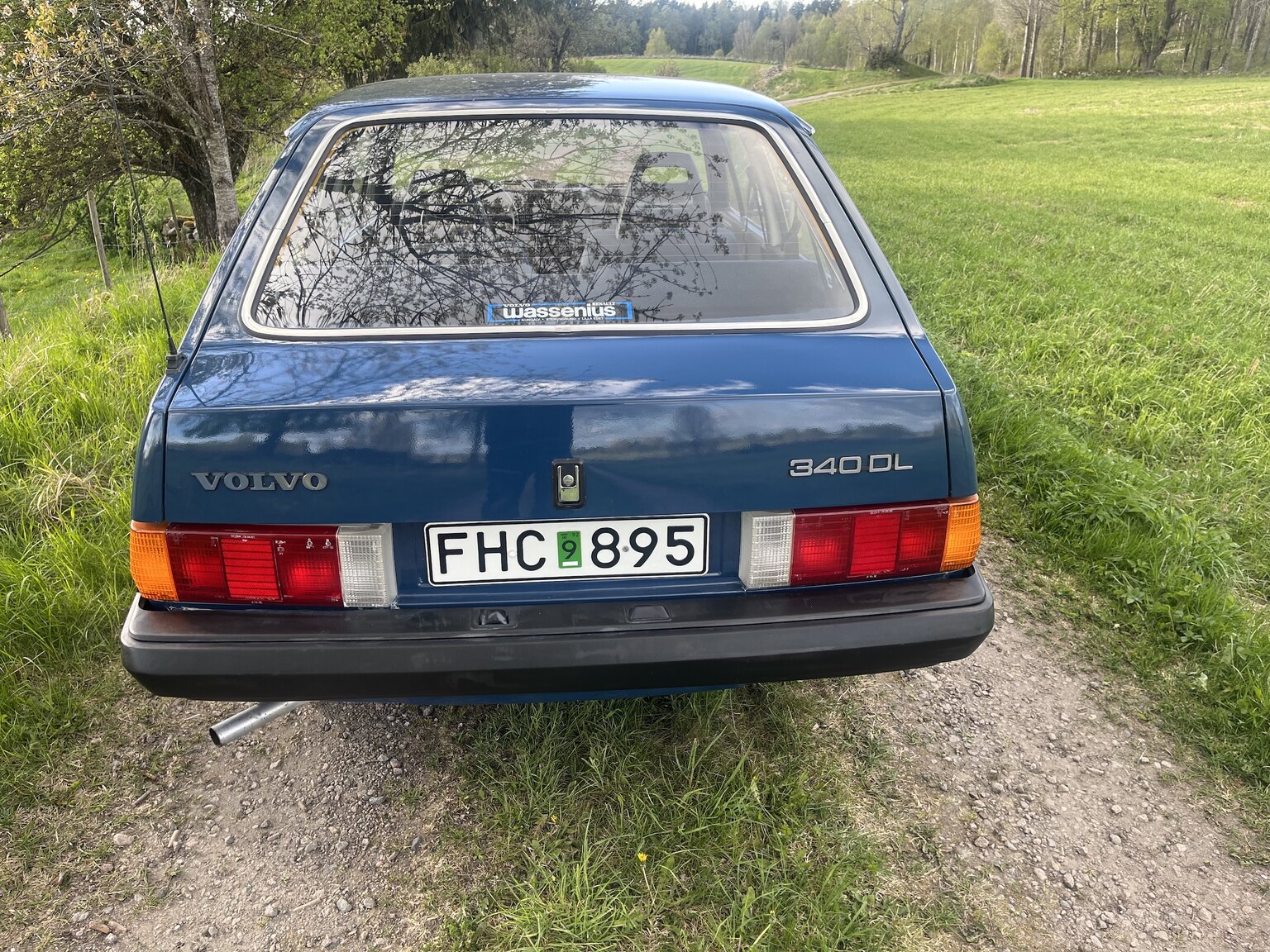 Exterior image of 1983 Volvo 340 (12)
