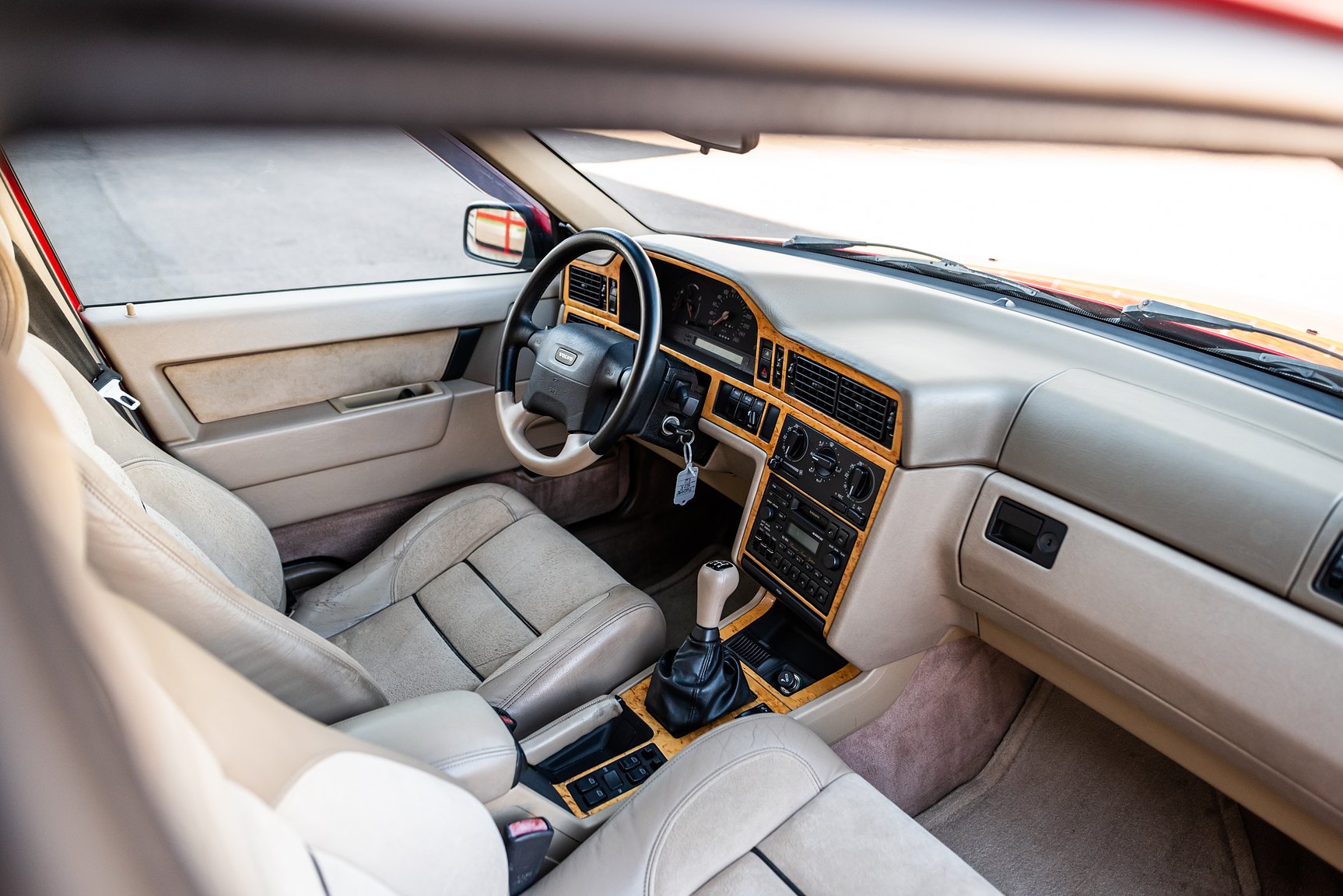 Interior image of 1996 Volvo 850 R