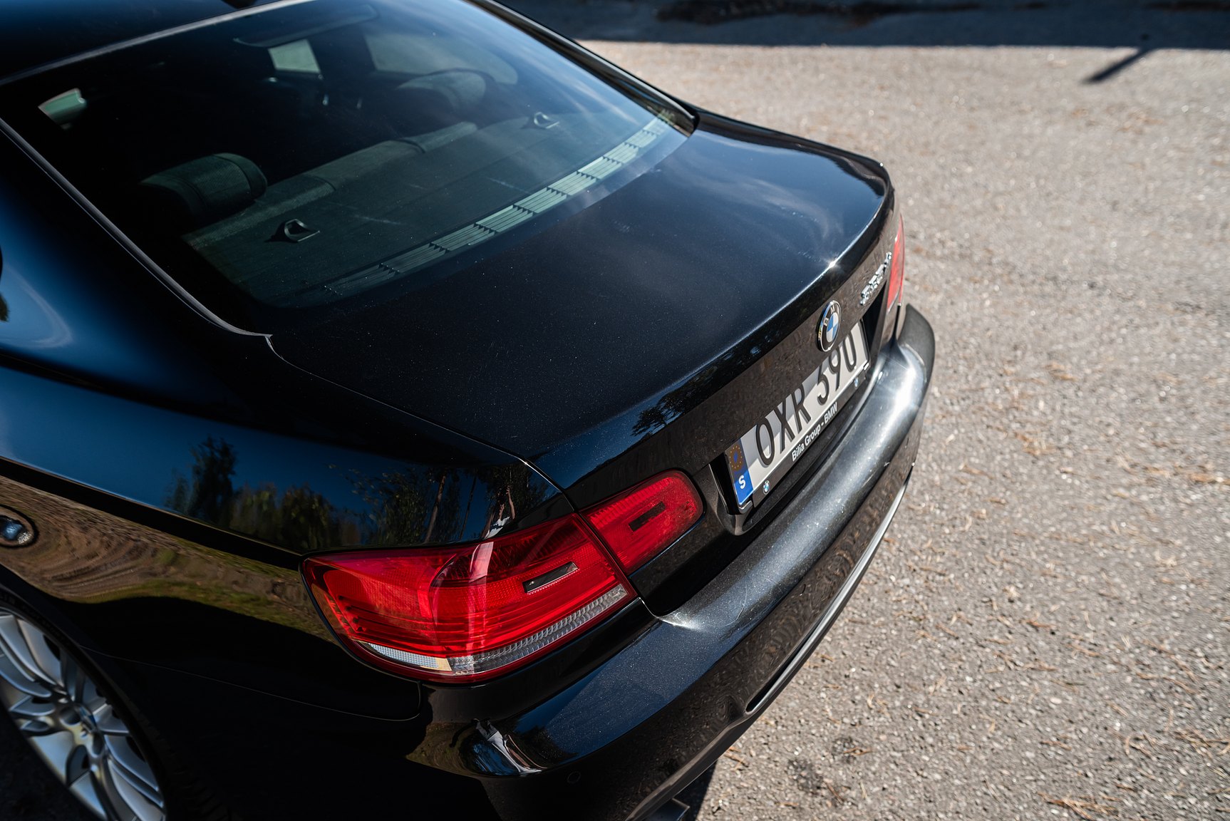 Exterior image of 2009 BMW 325Xi