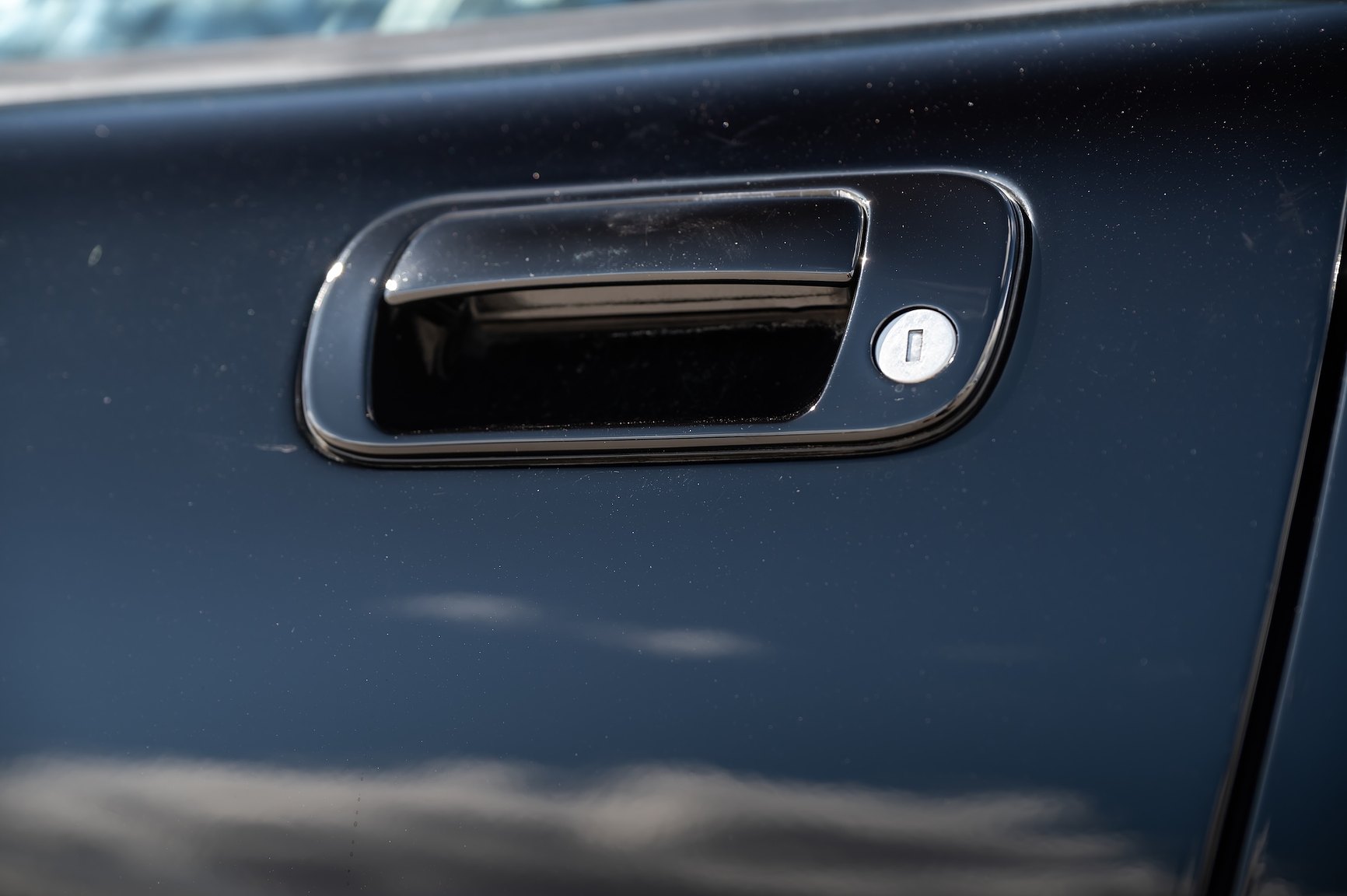 Exterior image of 2004 Maserati Coupé 4.2 V8 Cambiocorsa