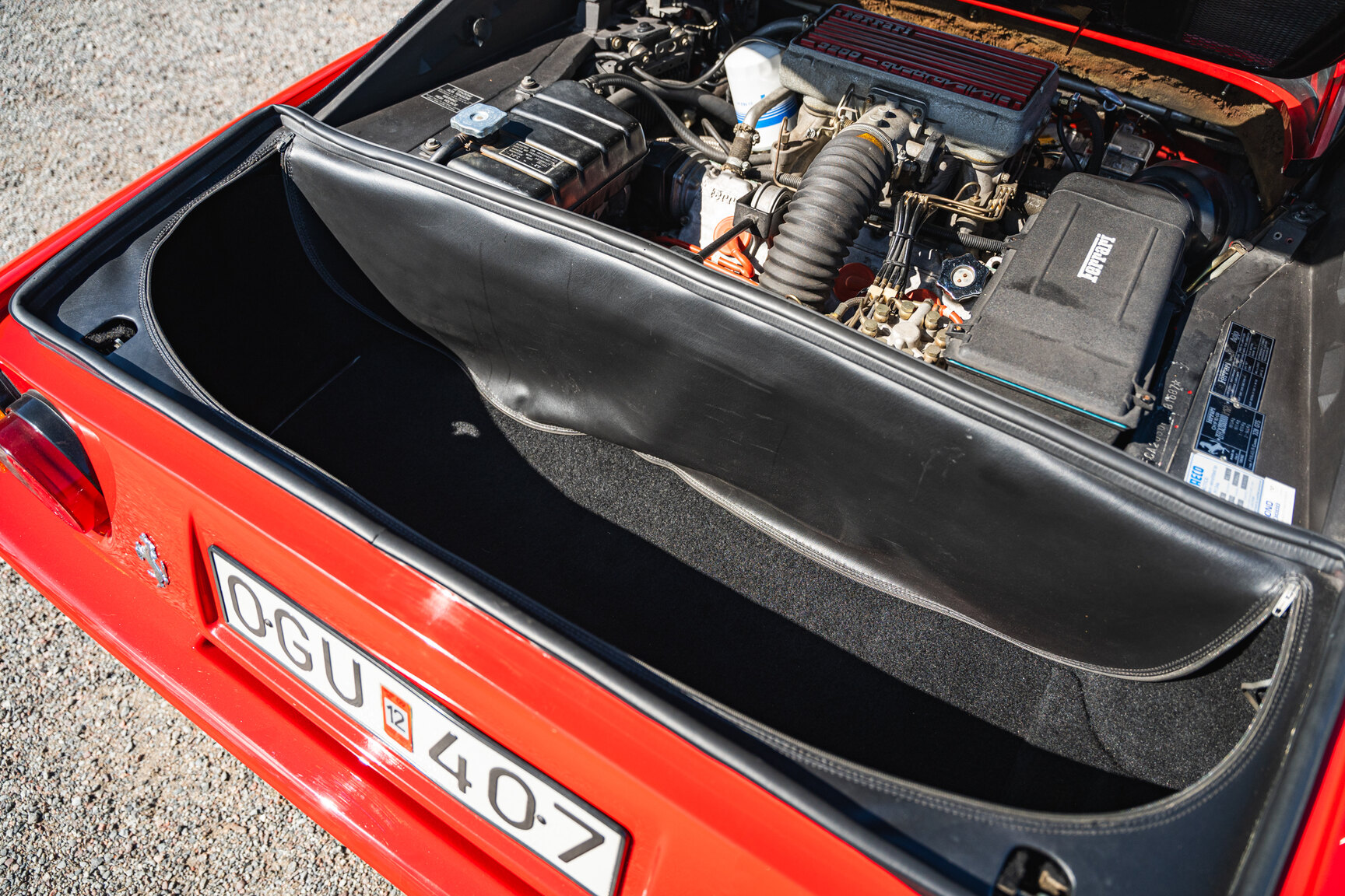 Interiörbild 1989 Ferrari 328 GTS