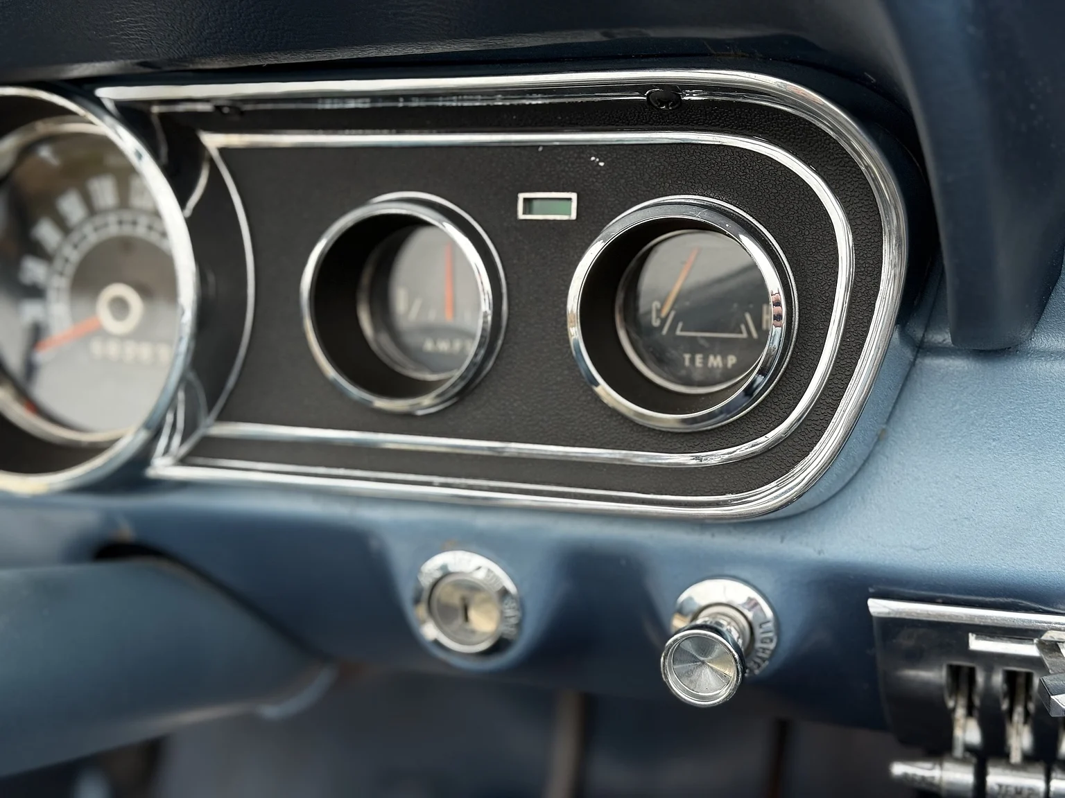 Interiörbild 1966 Ford Mustang Convertible 289 V8 (15)