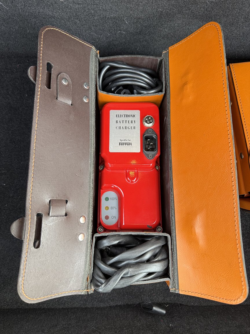 Interiörbild 2003 Ferrari 575M Maranello