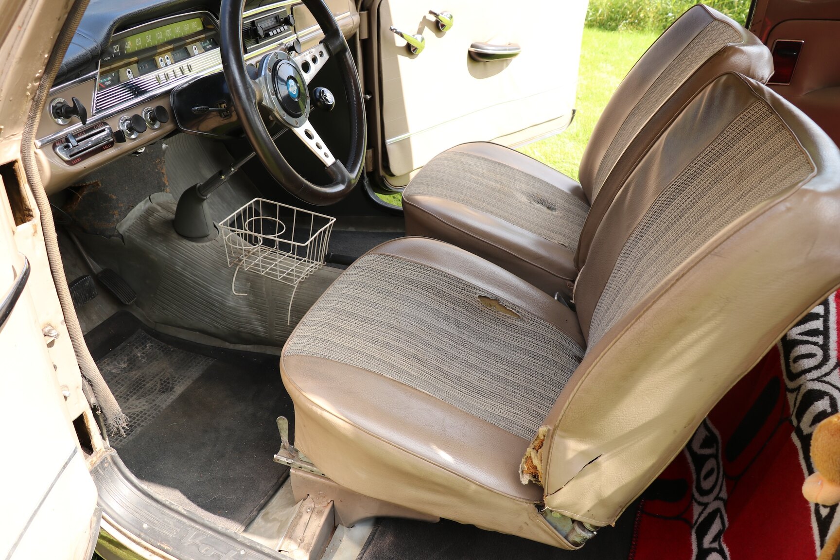 Innenraumfoto von 1961 Volvo PV 544C (3)