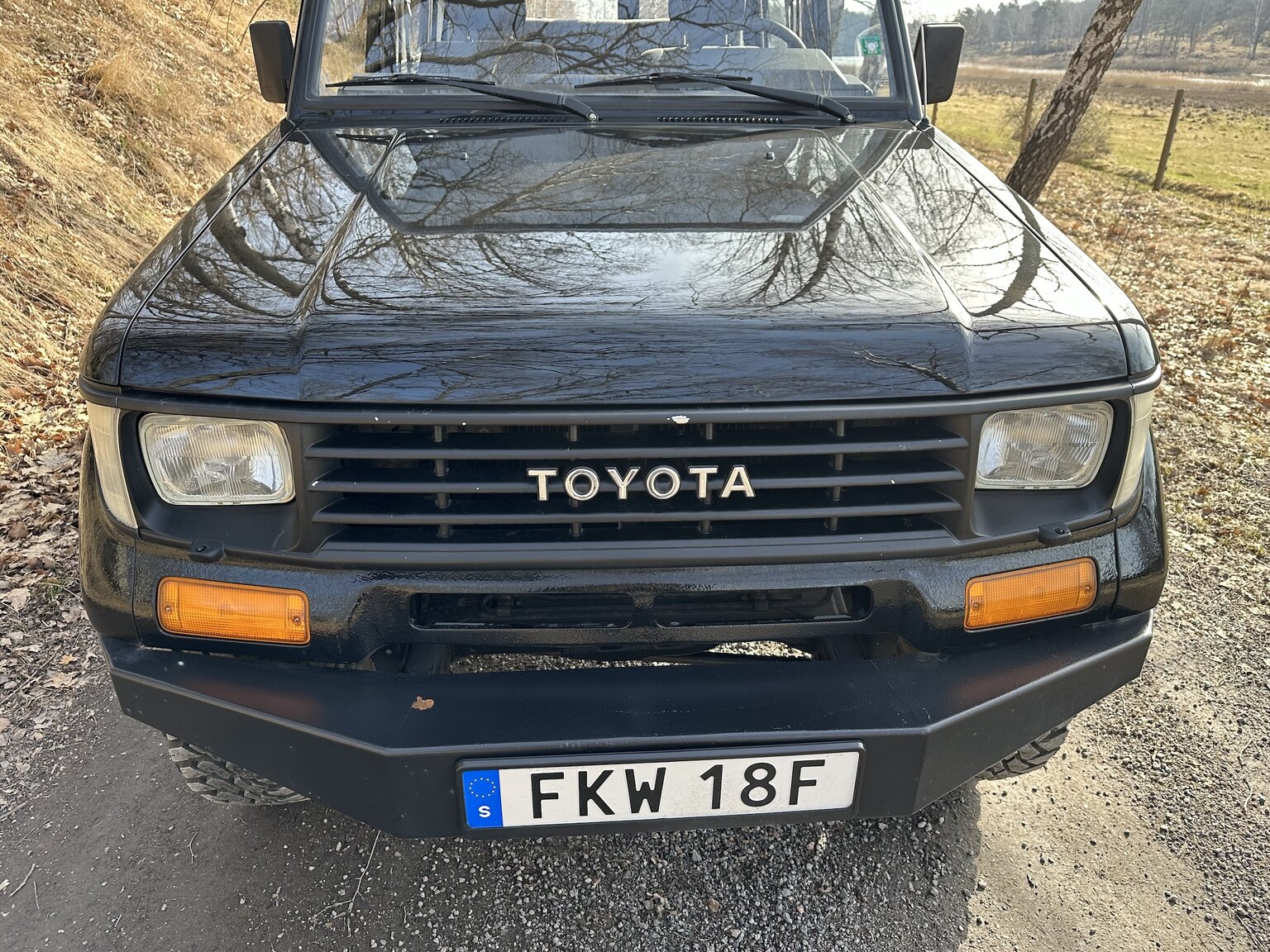 Exterior image of 1993 Toyota Land Cruiser Serie 70