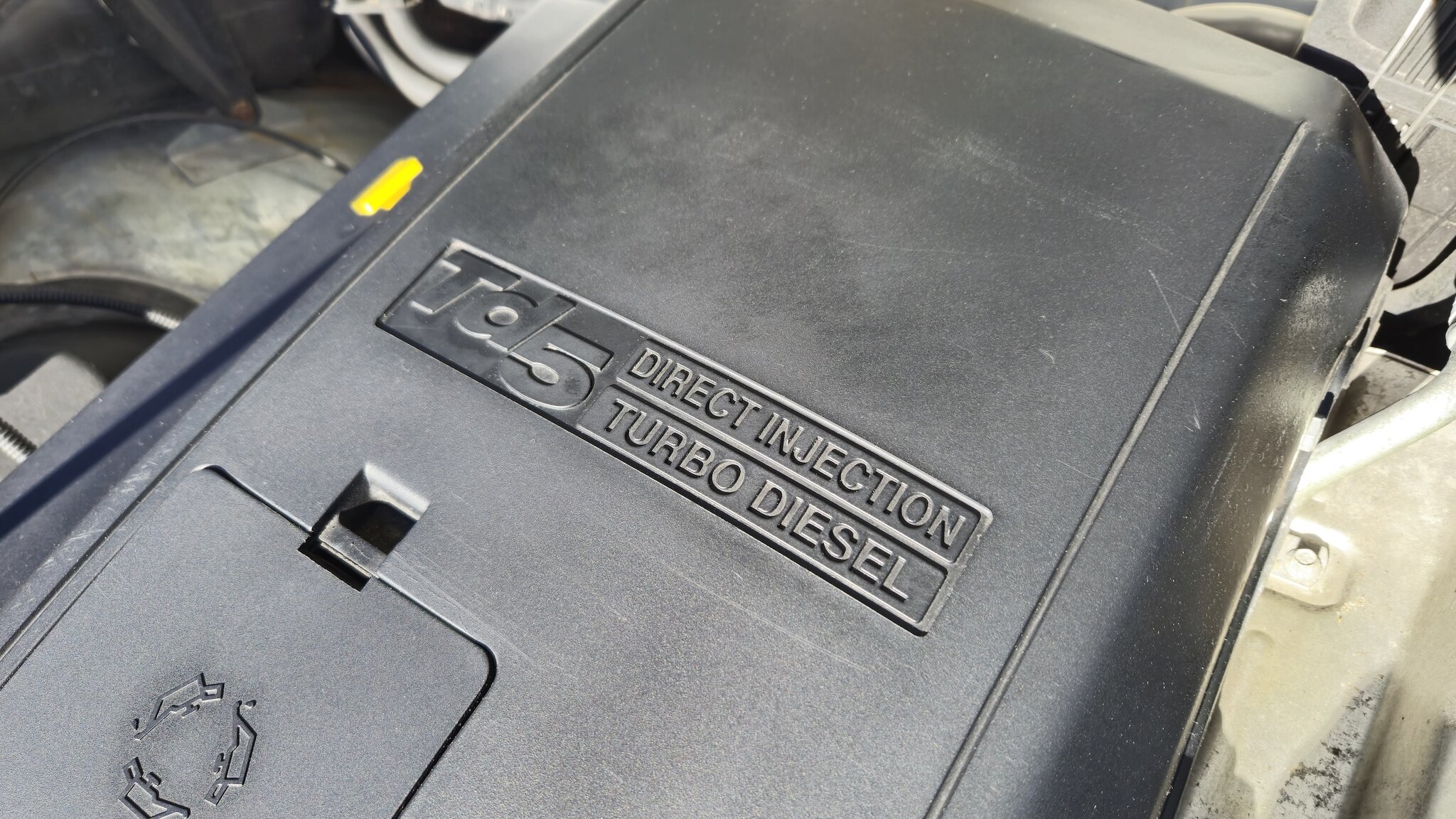 Image of 1999 Land Rover Defender Single Cab Pickup mechanics