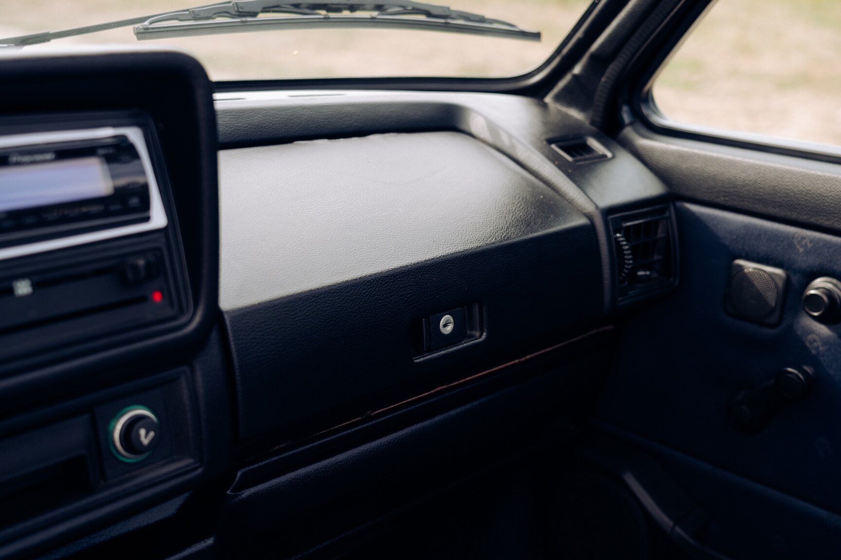 Interiörbild 1991 VW Golf Cabriolet "Etienne Aigner Edition"