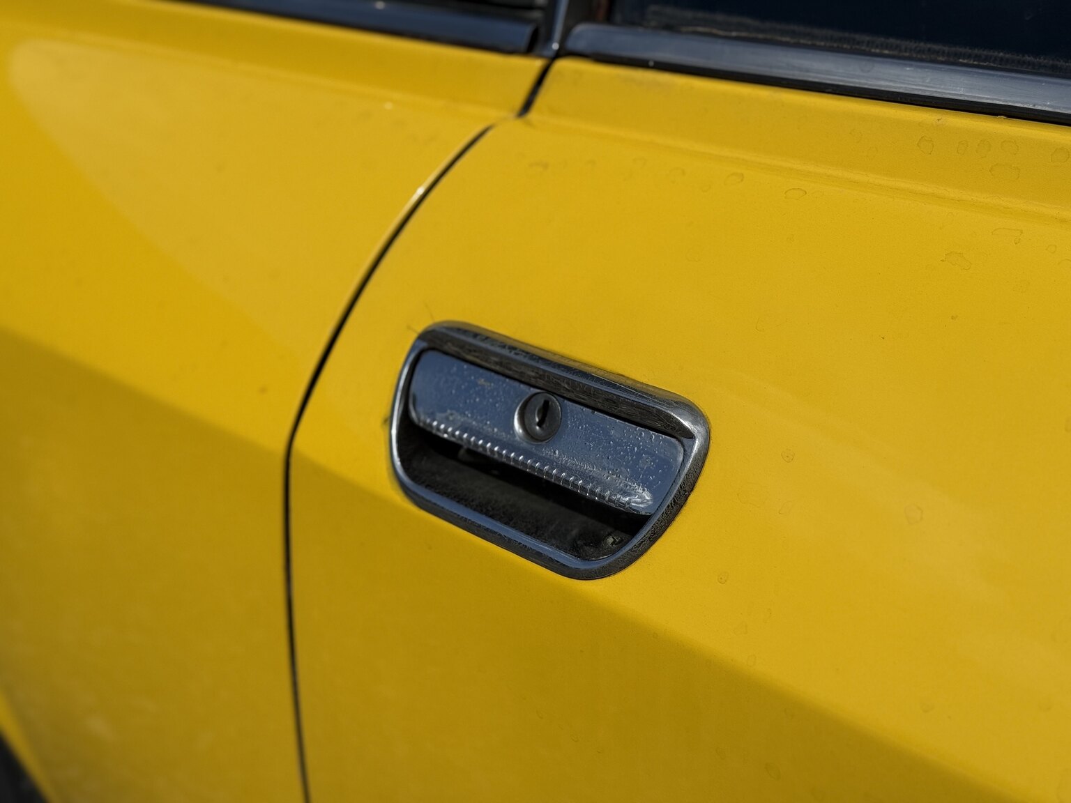 Exterior image of 1974 Alfa Romeo GT 1600 Junior