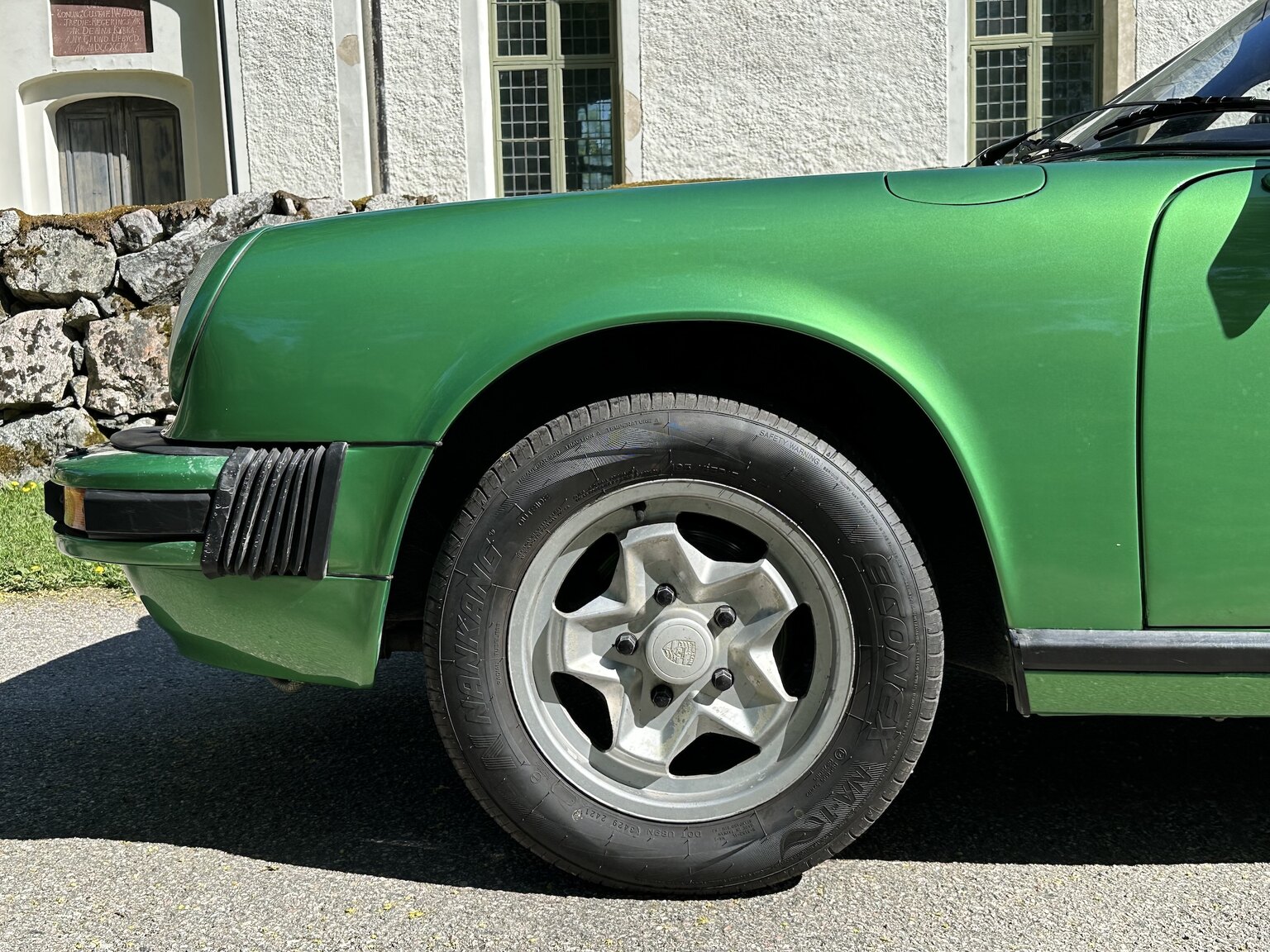 Aussenfoto 1975 Porsche 911