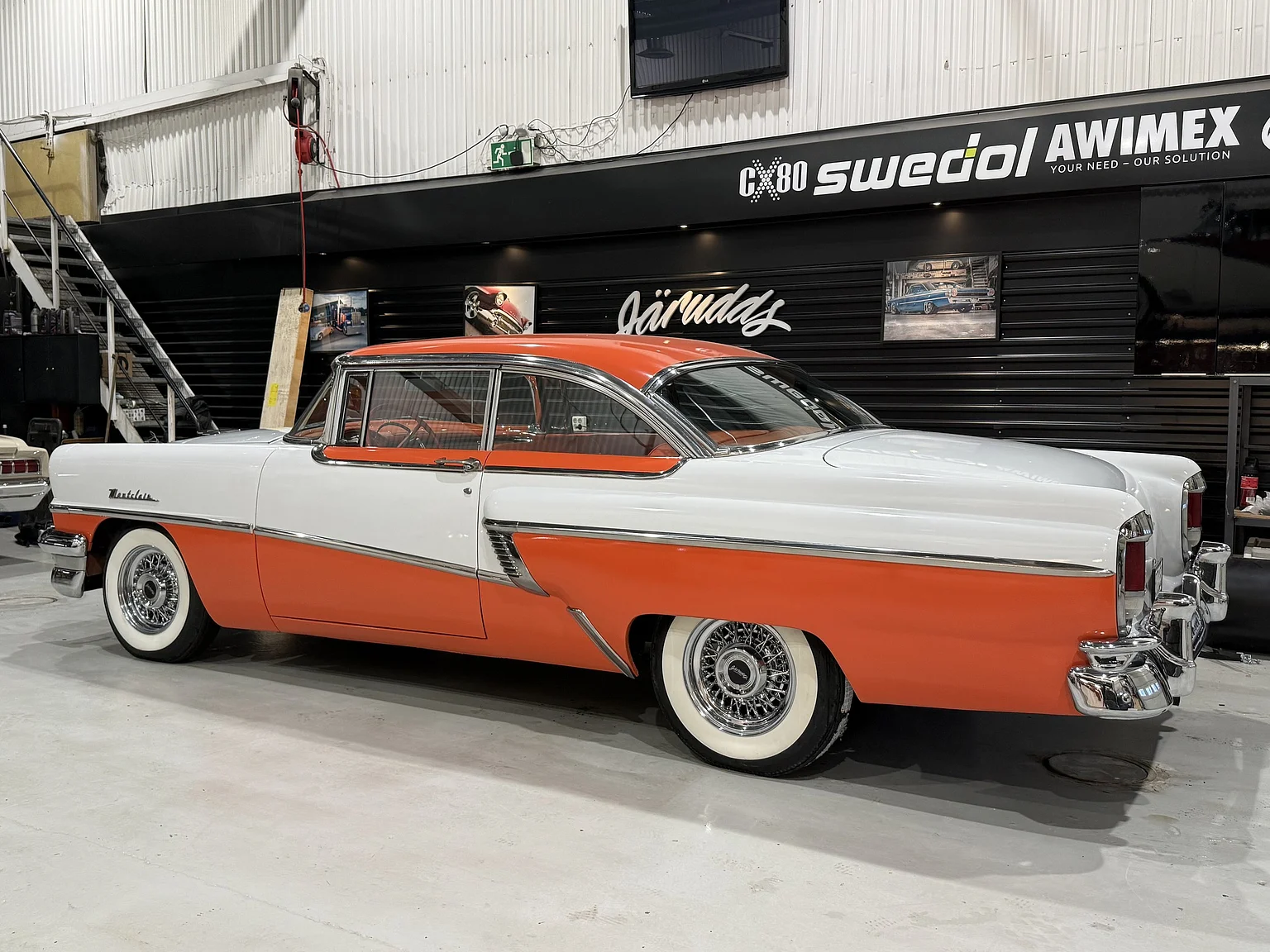 Exterior image of 1956 Mercury Montclair Sport Sedan (58)