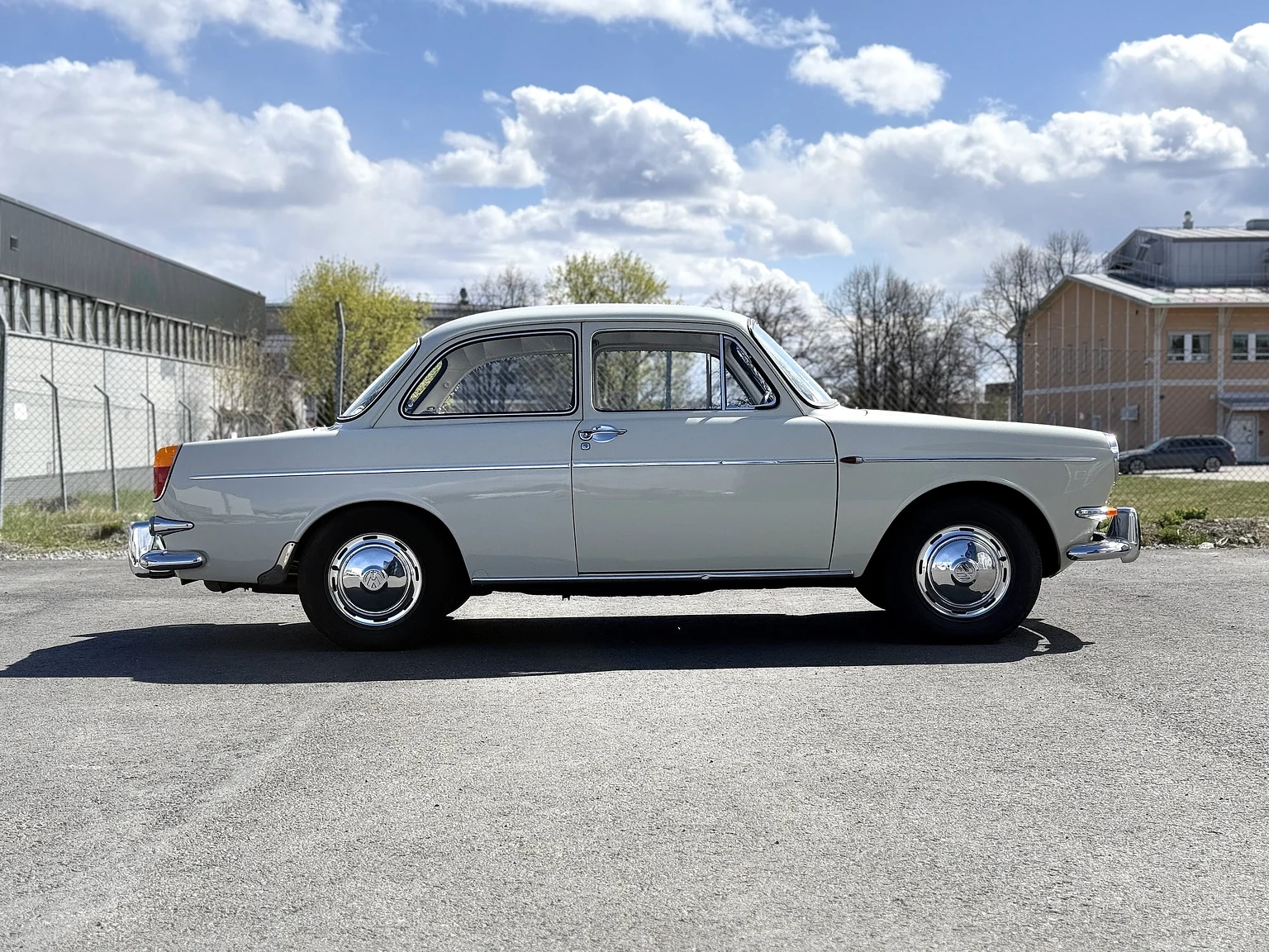 Aussenfoto 1965 Volkswagen 1500 Limousine 311 Notchback (10)