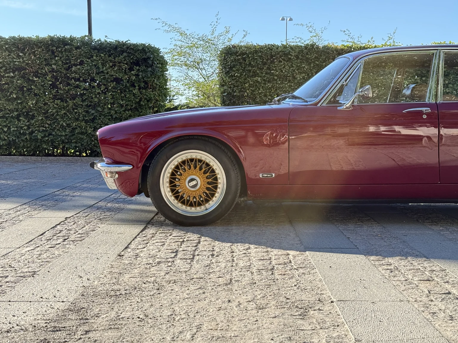 Aussenfoto 1970 Jaguar XJ12 Performance (4)