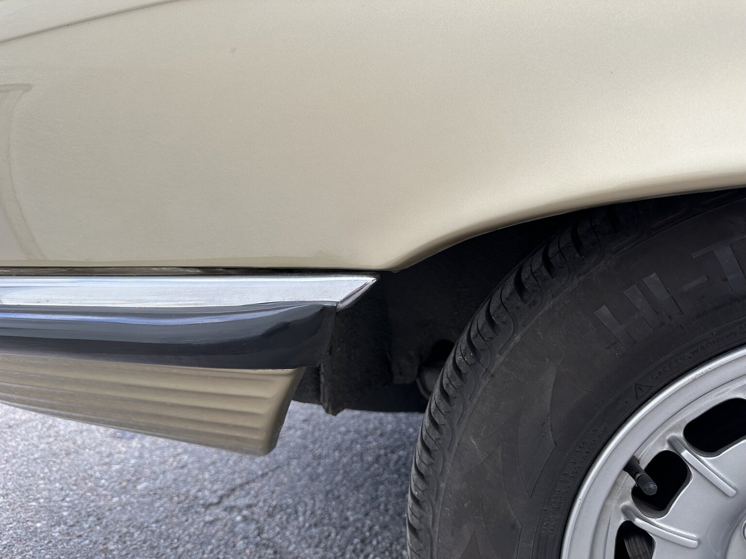 Aussenfoto 1974 Mercedes benz 450 SL