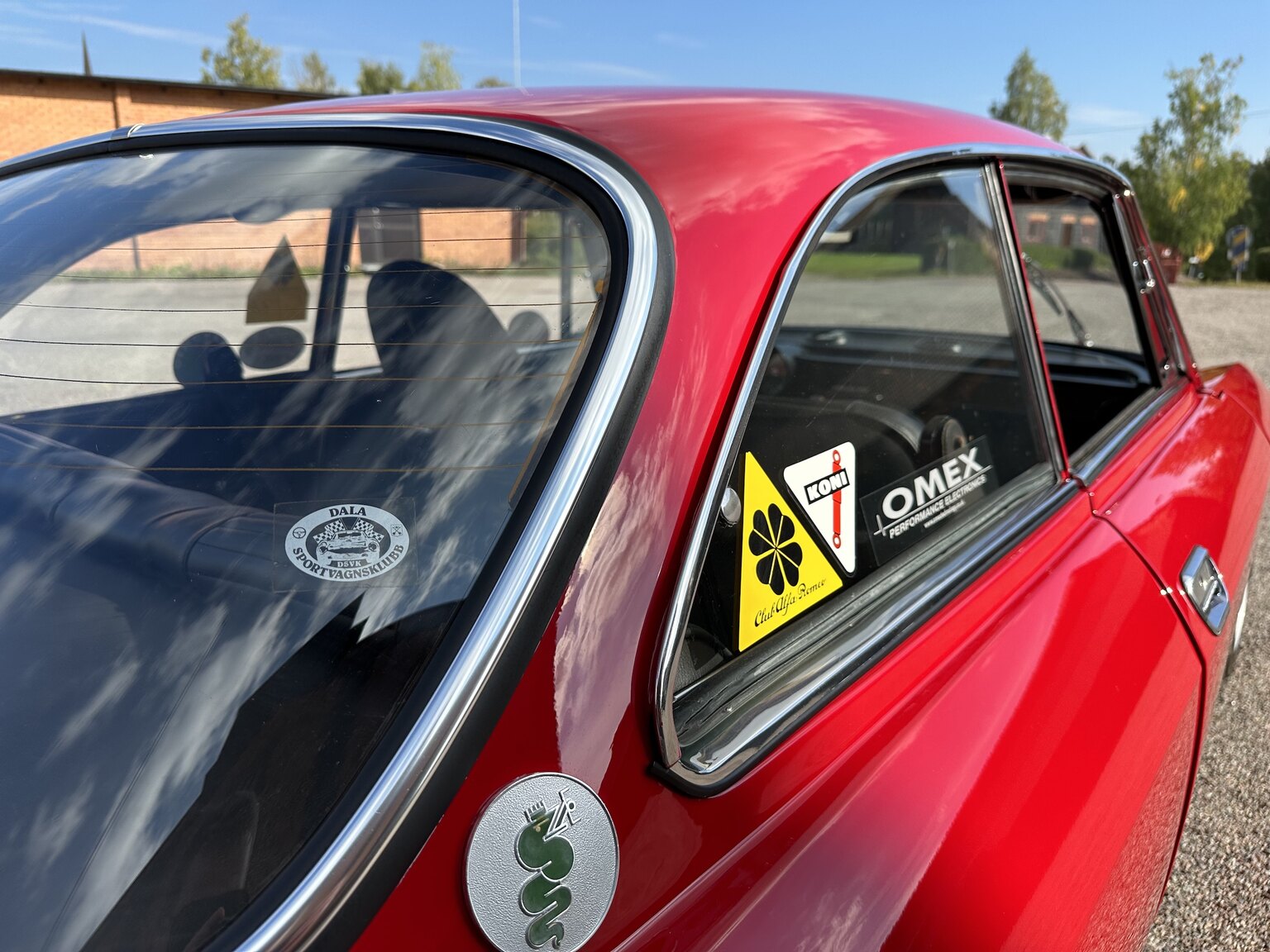 Exteriörbild på 1972 Alfa Romeo 2000 GTV Bertone Coupé