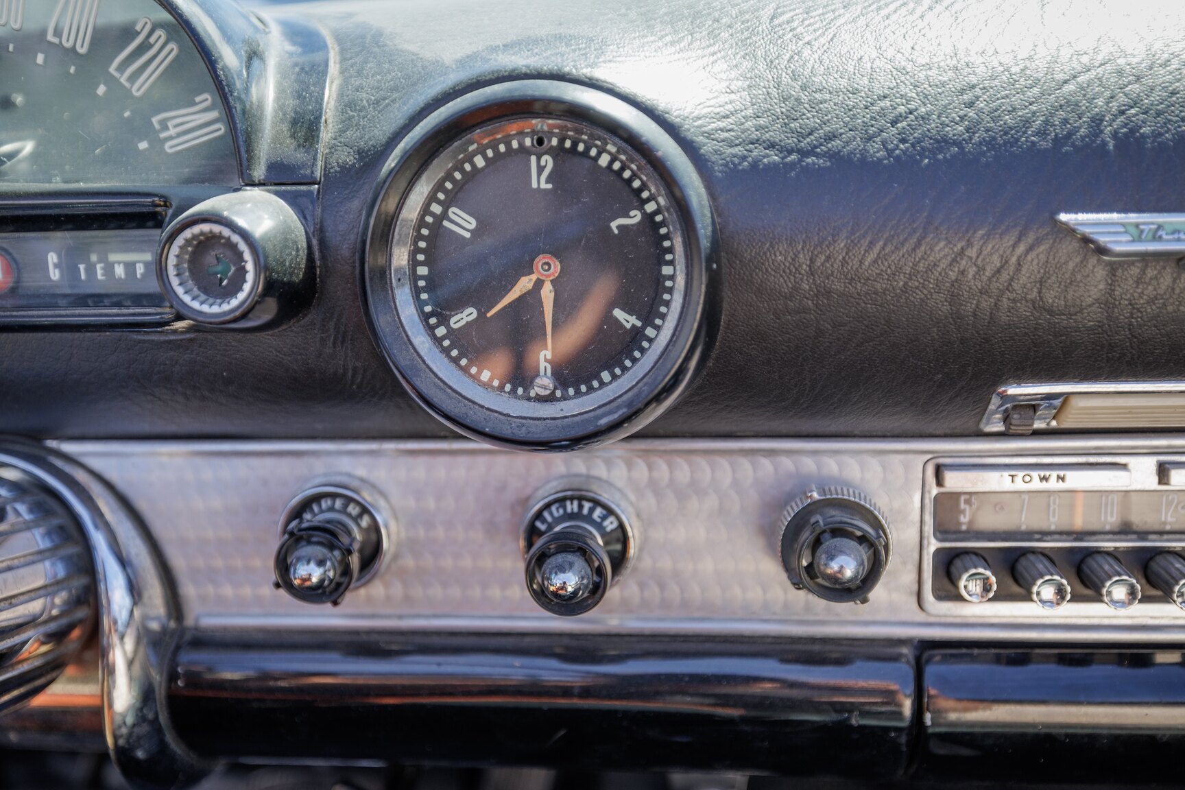 Innenraumfoto von 1956 Ford Thunderbird