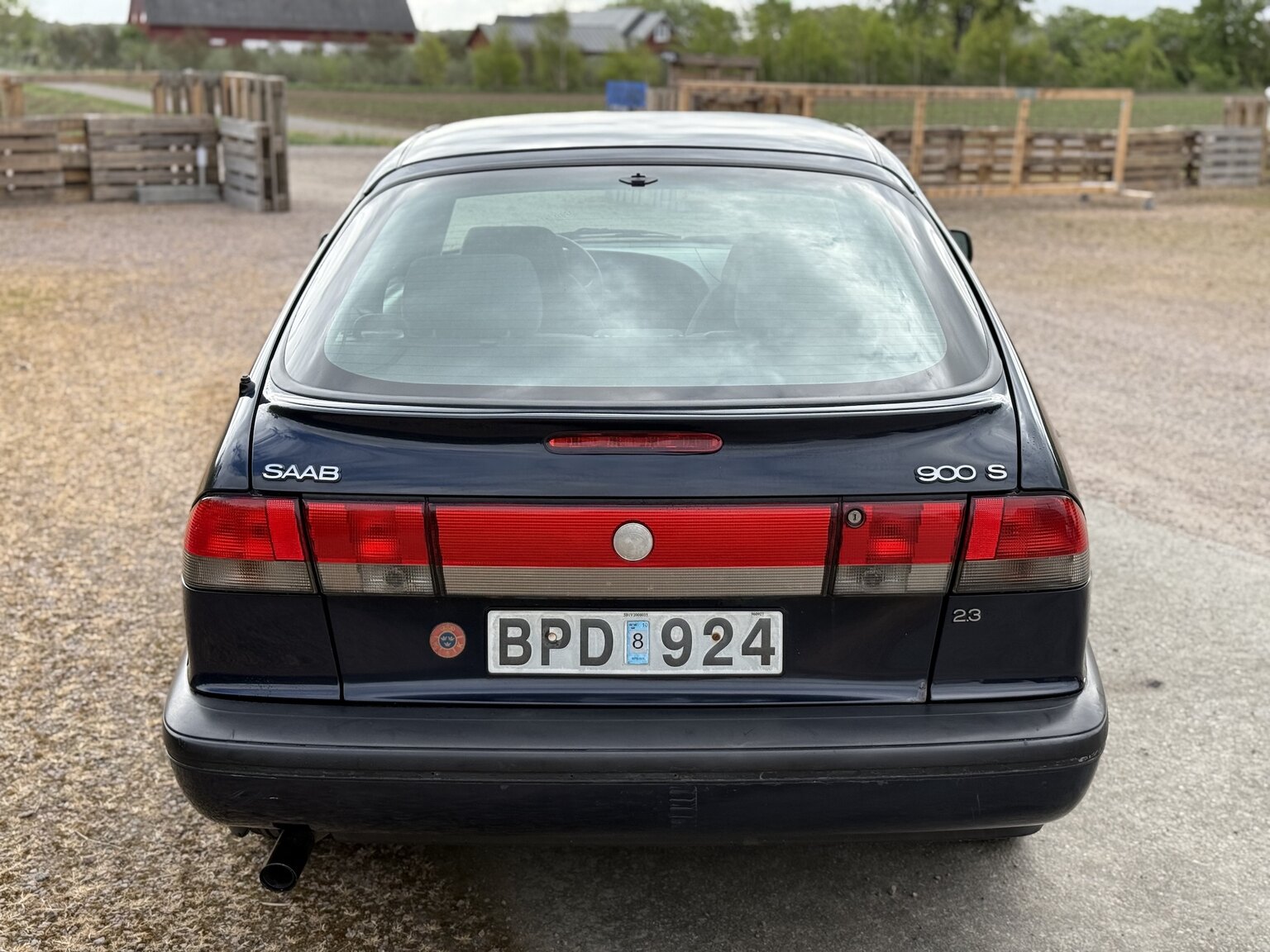 Exterior image of 1997 SAAB 900